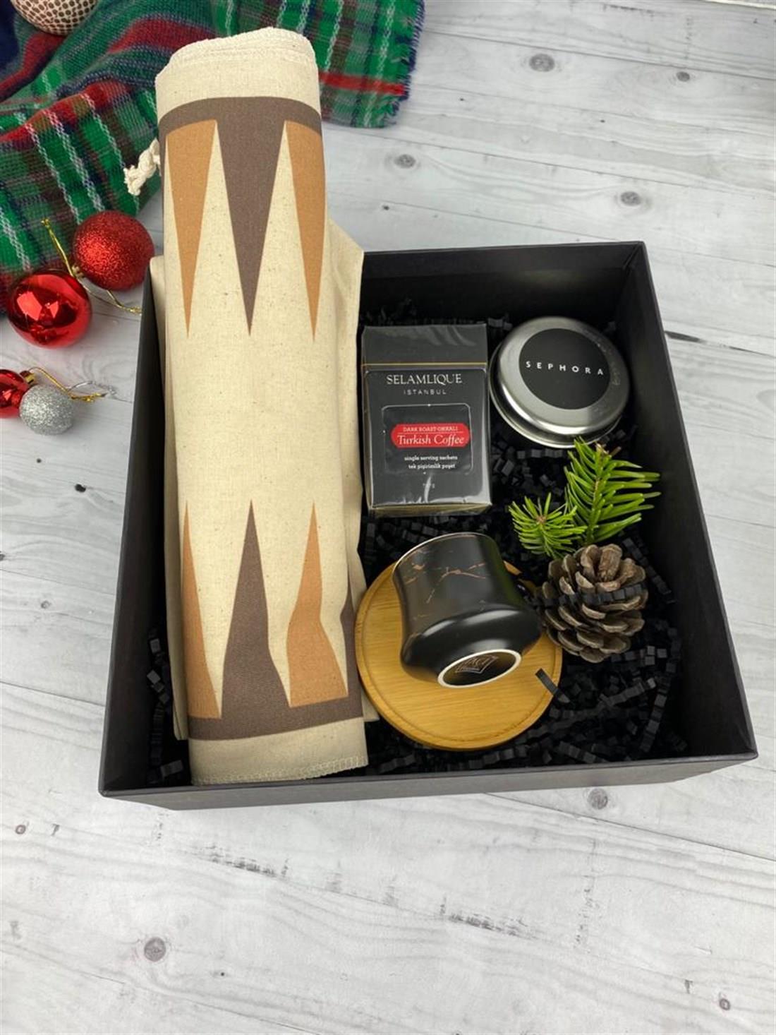 tavla-ve-kahve-keyfi-hediye-kutusu-c216-4.jpg