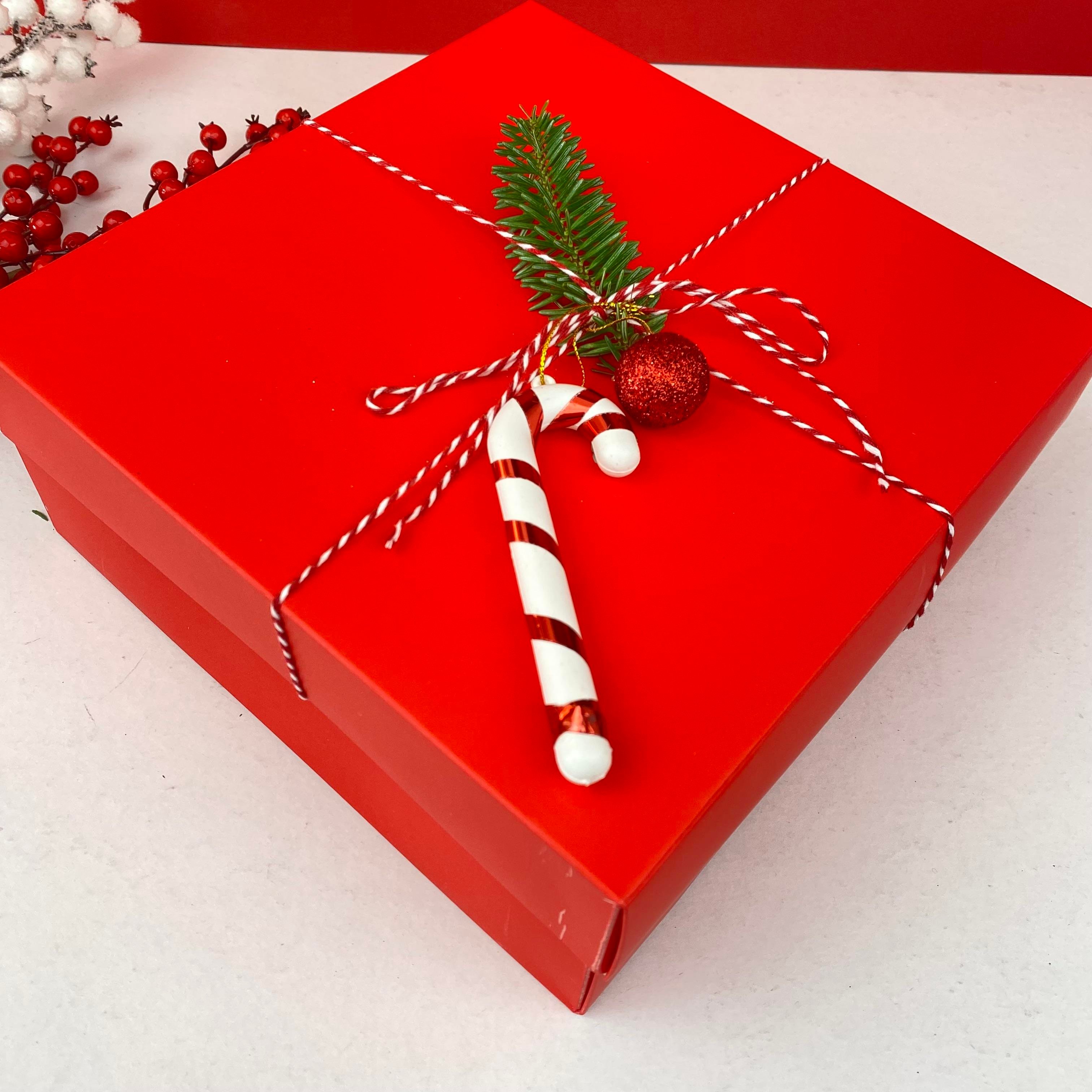 Yılbaşı Çoraplı Kraft Boş Hediye Kutusu