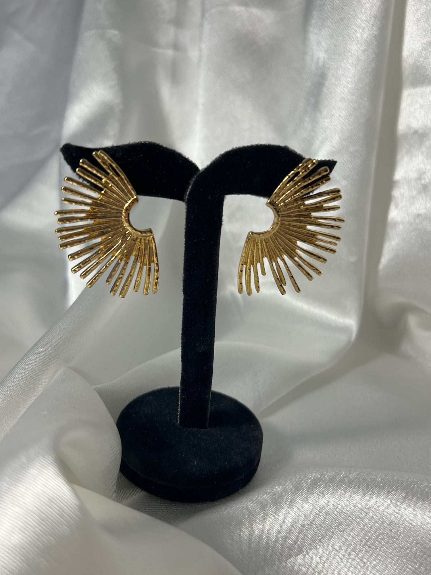 FRINGED KÜPE - GOLD