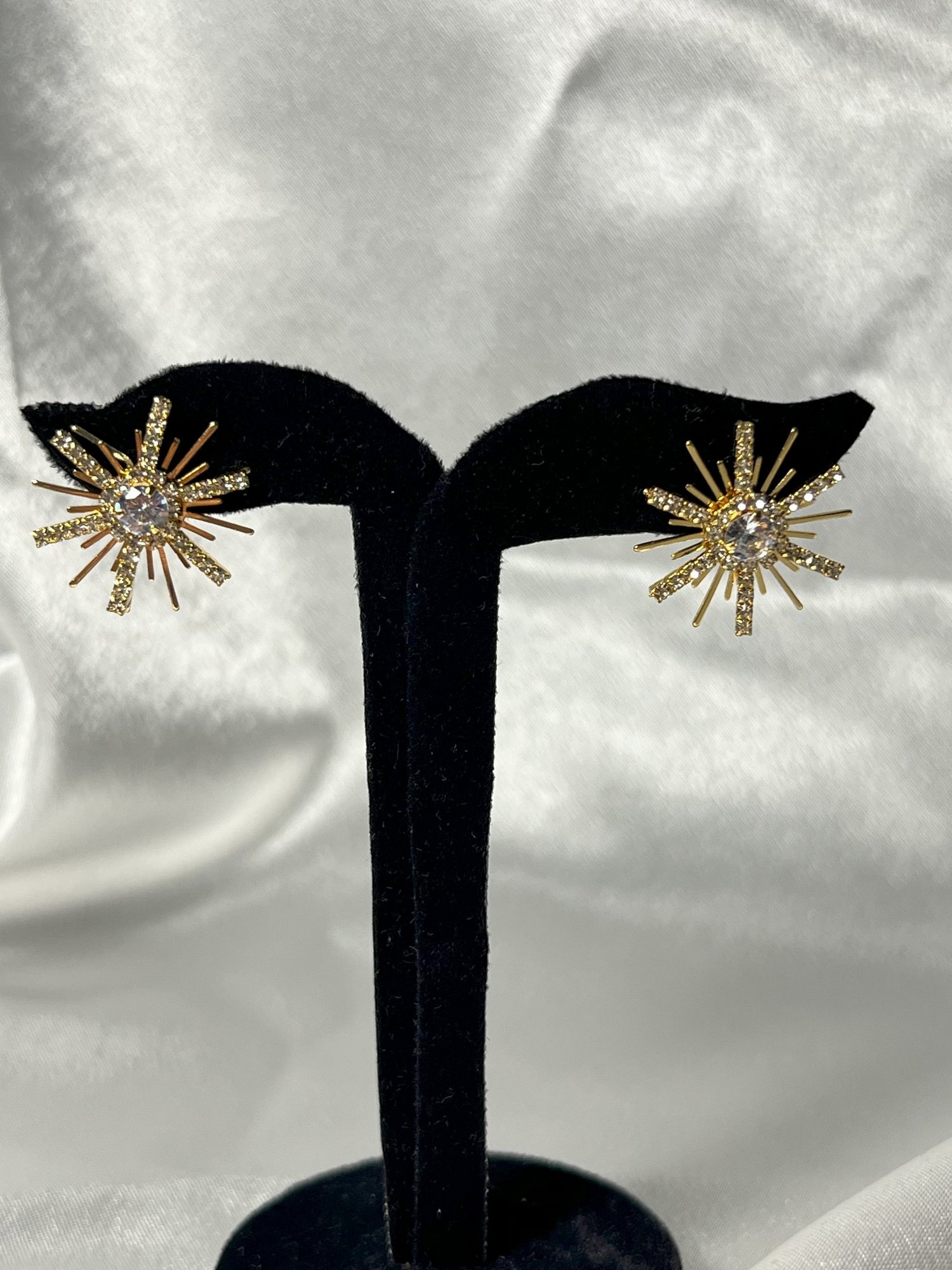 GÜNEŞ SEMBOL KÜPE - GOLD