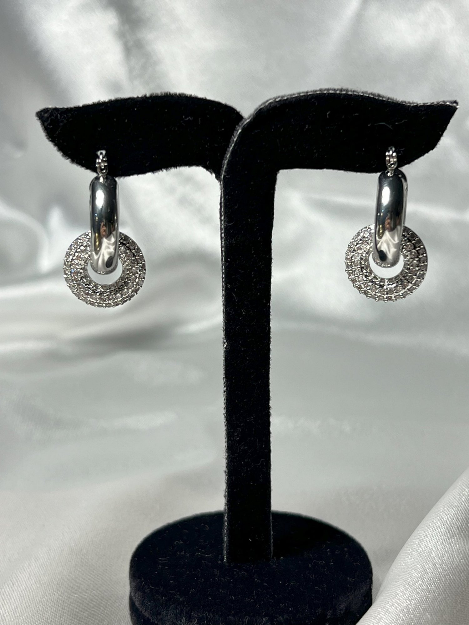 İKİLİ HALKA TAŞLI KÜPE - SILVER