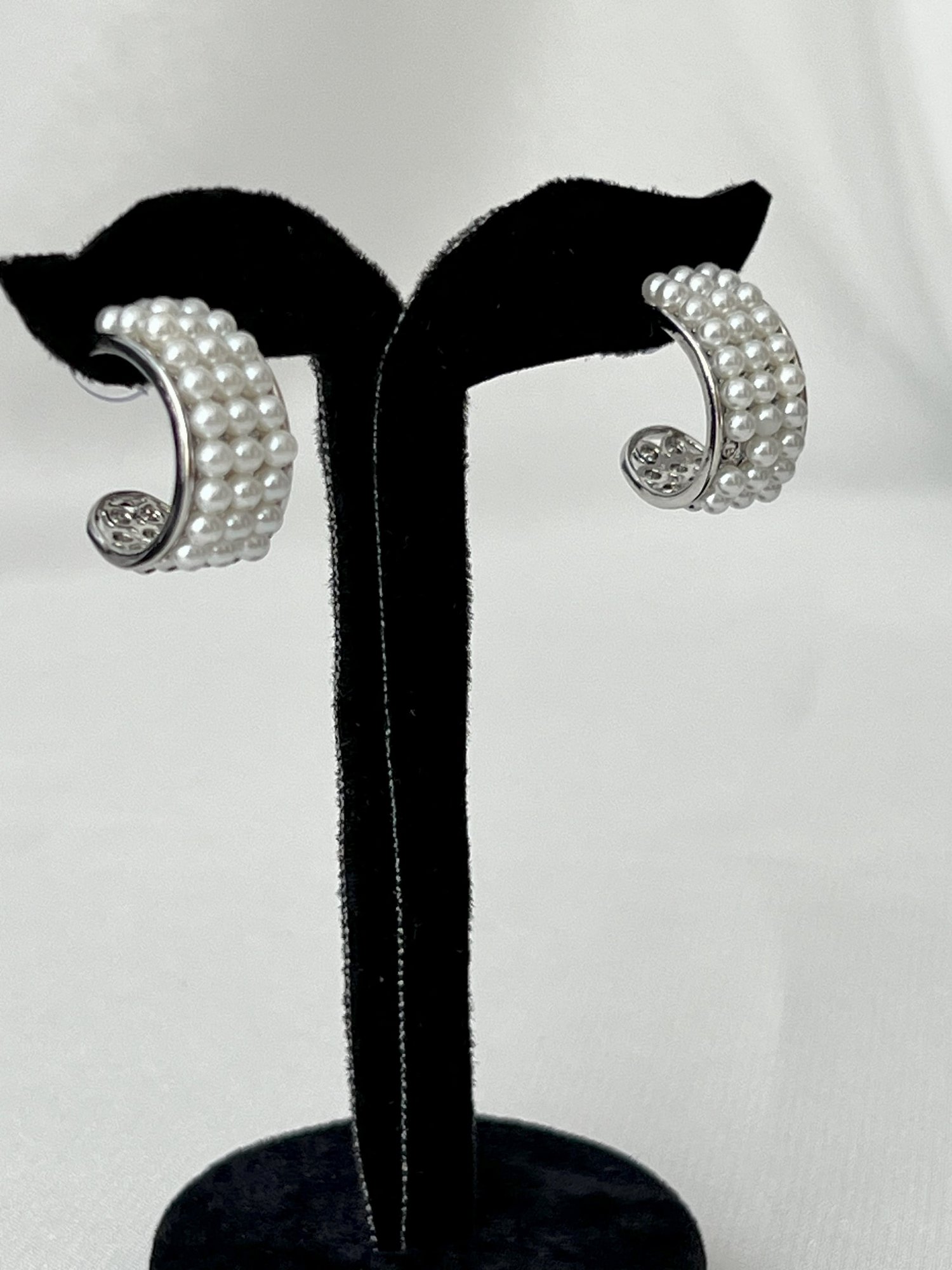 İNCİLİ KÜPE - SILVER