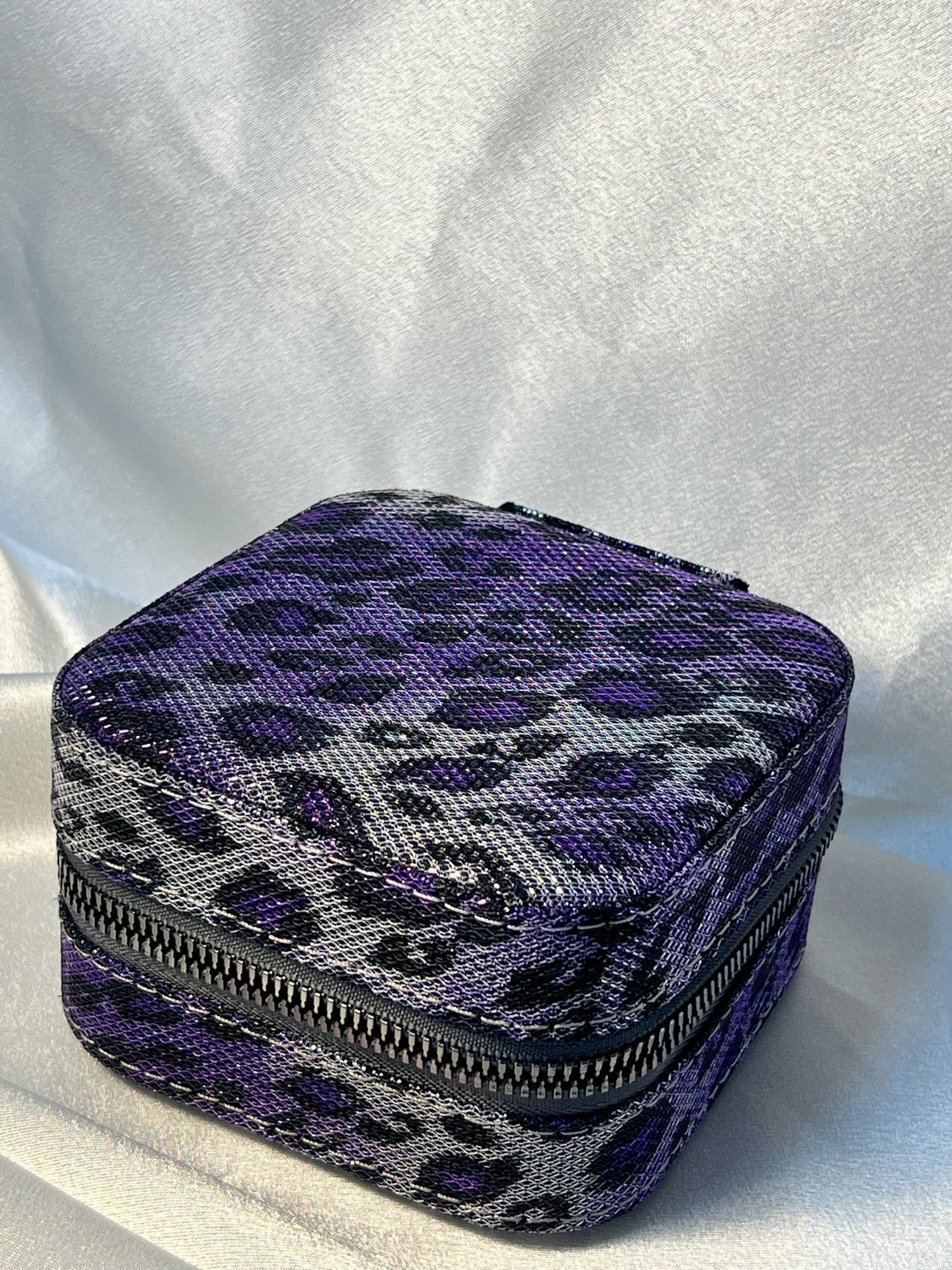 LEOPAR DESEN TAKI KUTUSU