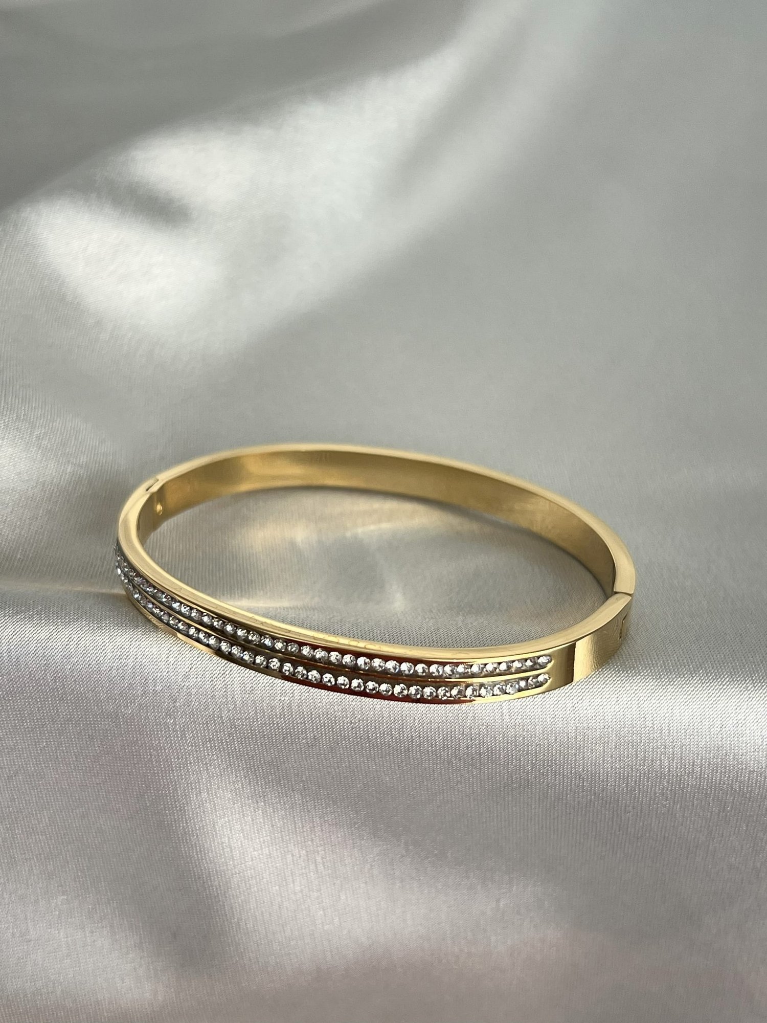 TAŞLI MODEL KELEPÇE