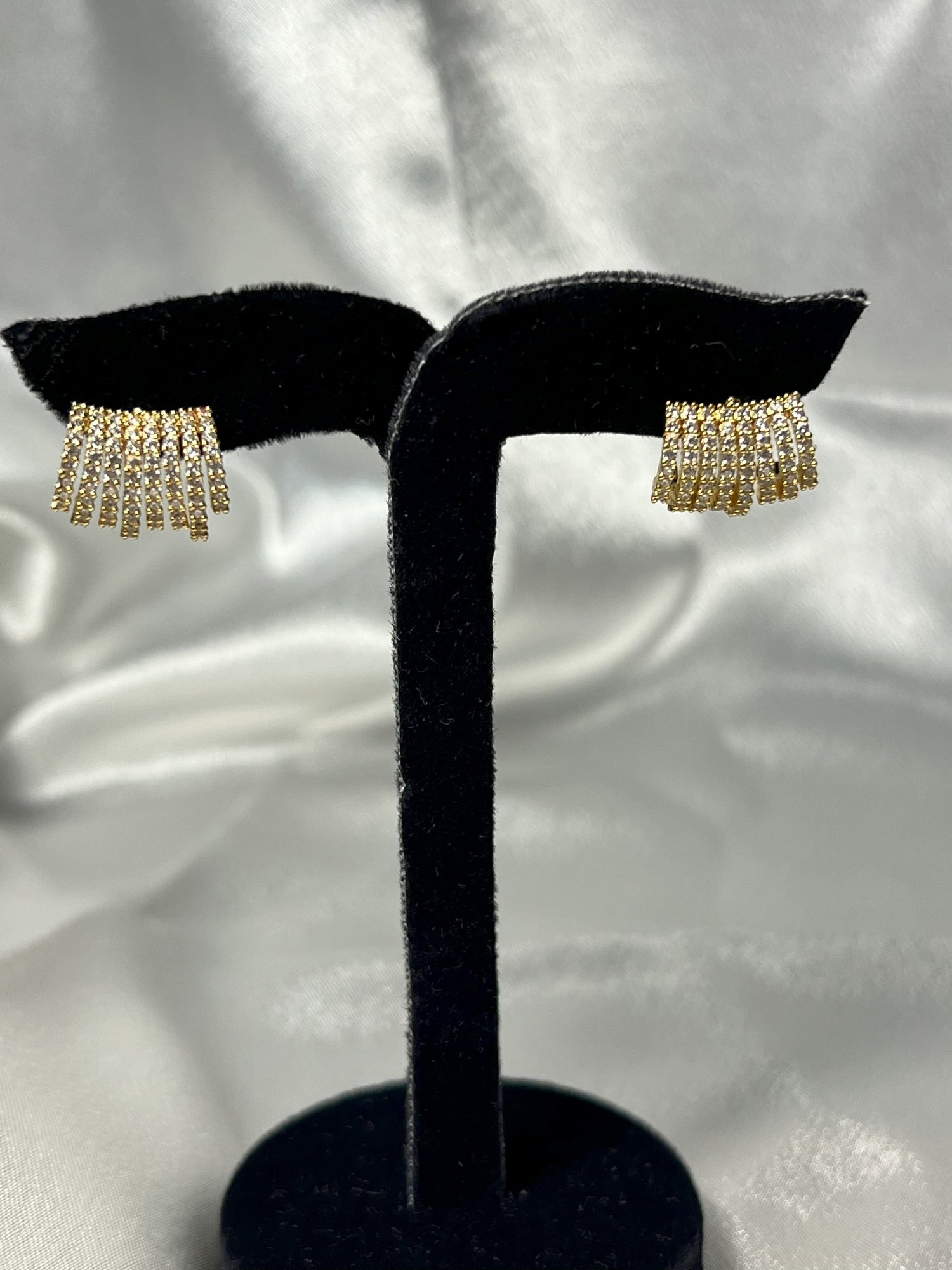 TAŞLI SARKINTI MODEL KÜPE - GOLD