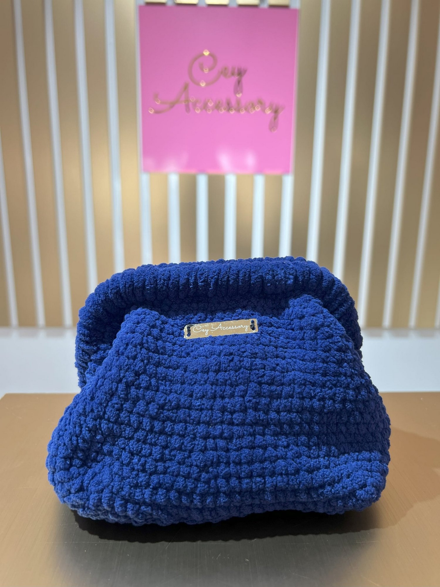 TEDDY CLUTCH ÇANTA - MAVİ