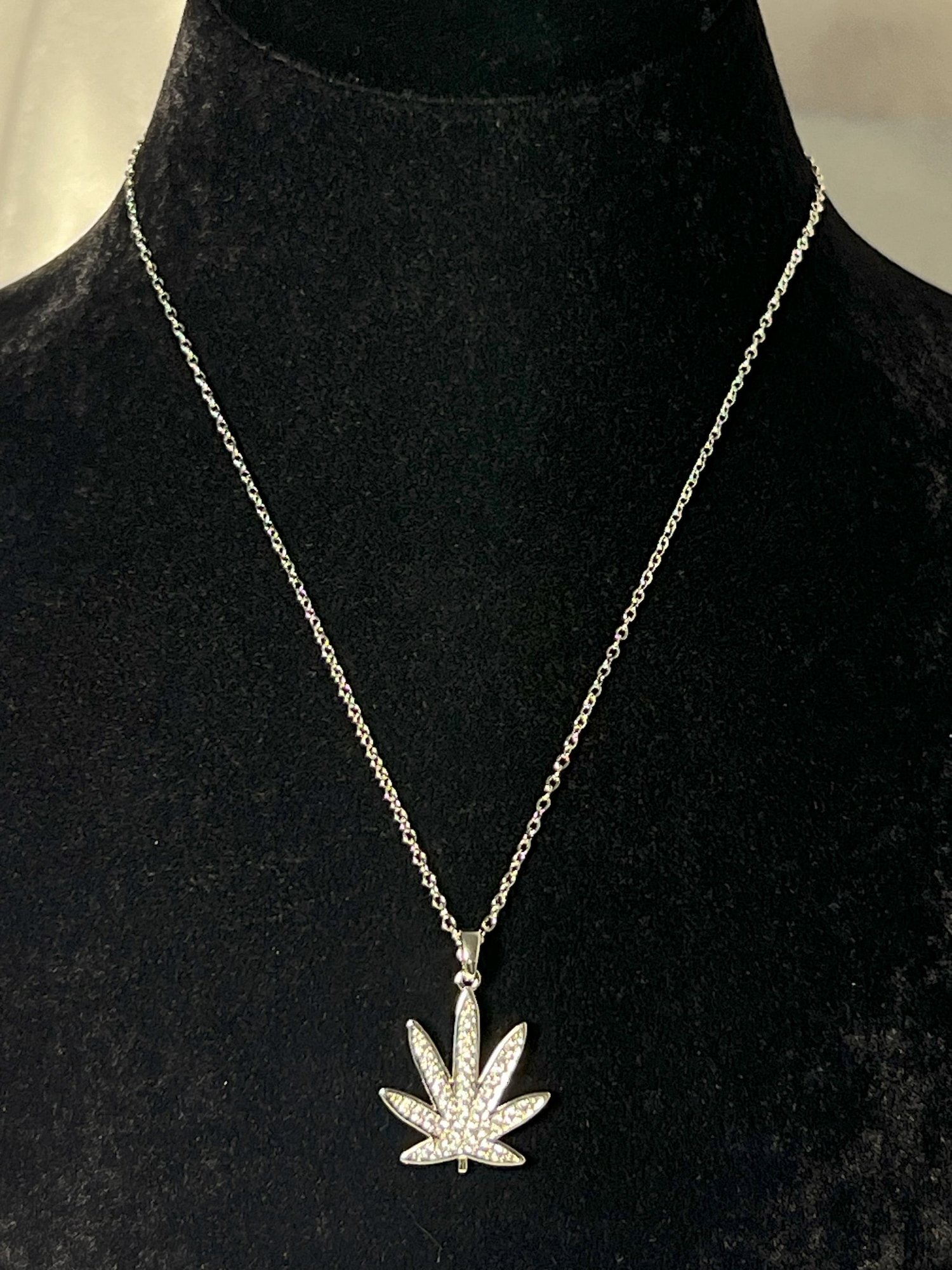 YAPRAK KOLYE - SİLVER