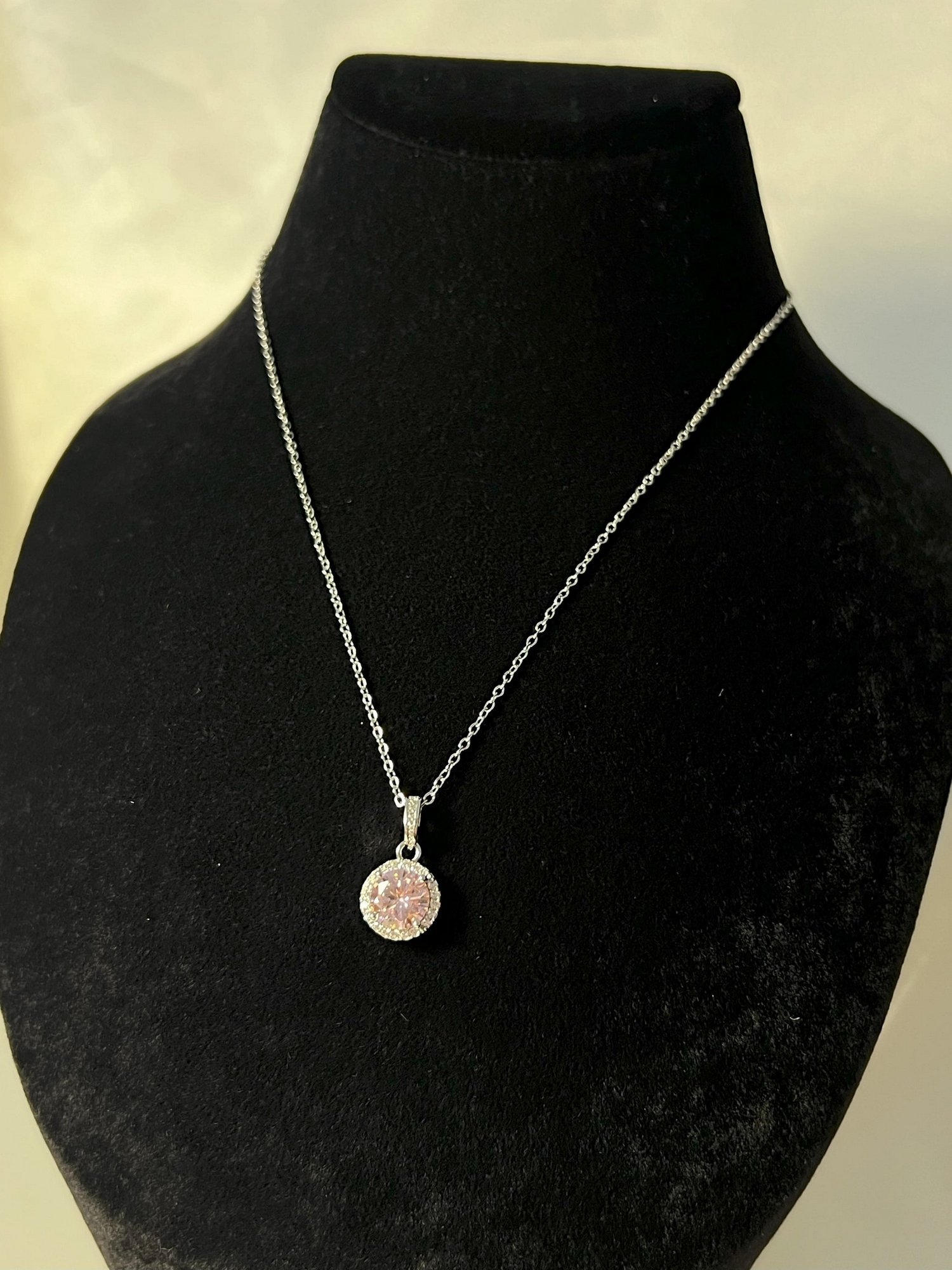 YUVARLAK TAŞ KOLYE - PEMBE