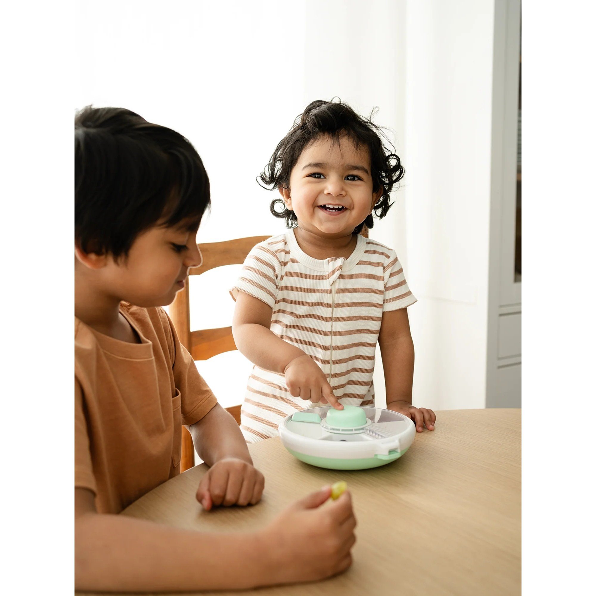 GöBe Kids - Snack Spinner Yemek Kabı Yeşil