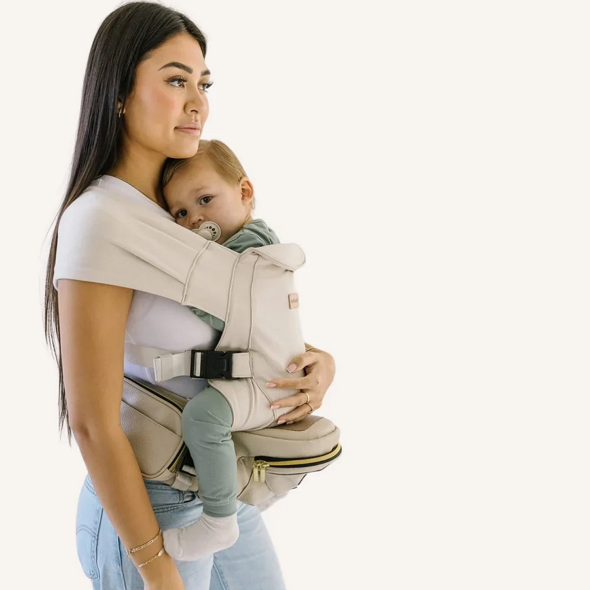 TushBaby - Snug Kanguru Eller Serbest Kullanım Aparatı Krem