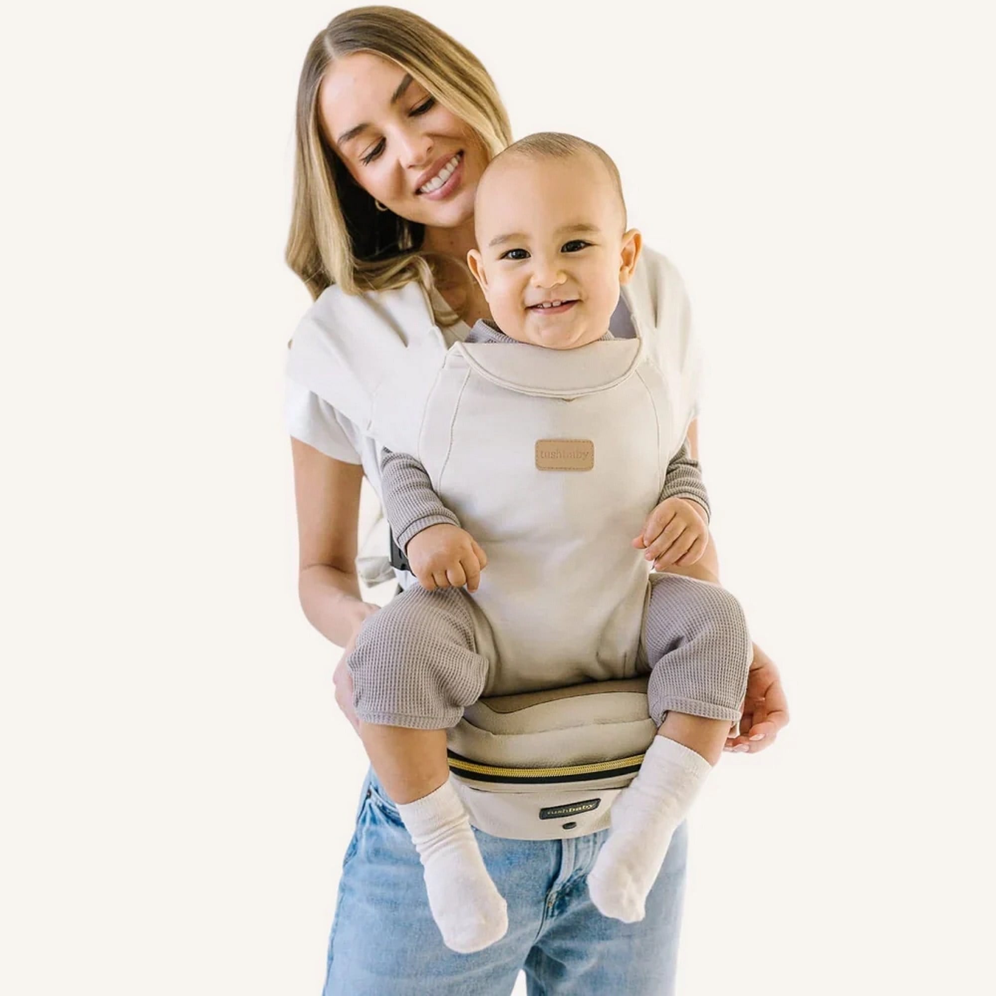 TushBaby - Snug Kanguru Eller Serbest Kullanım Aparatı Krem