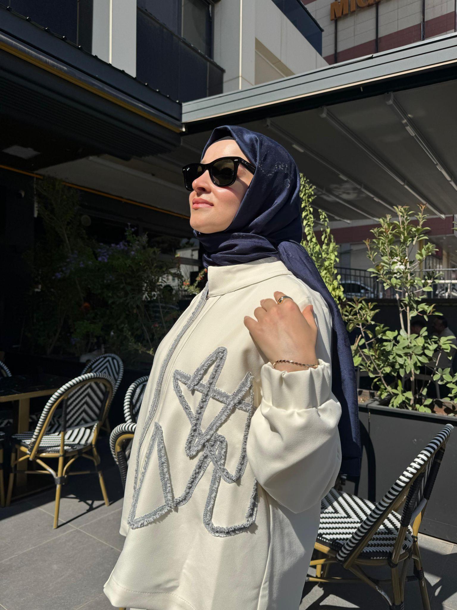 ŞERİT DETAYLI TAKIM 