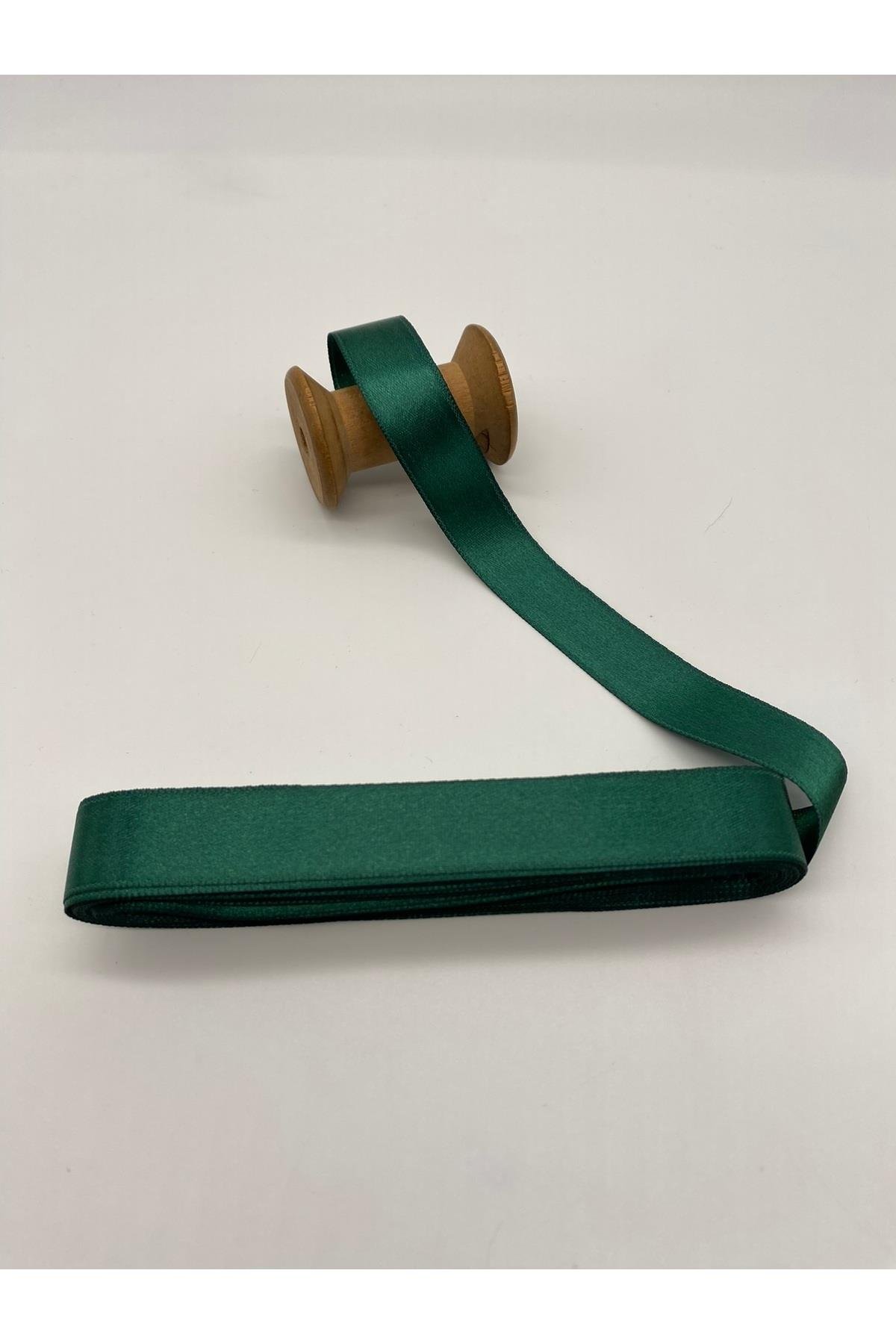 Koyu-Zümrüt Yeşil Saten Kurdele 2 cm 10 Metre / Bohça-Süsleme-Dekor-Çiçek Kurdela No: 31