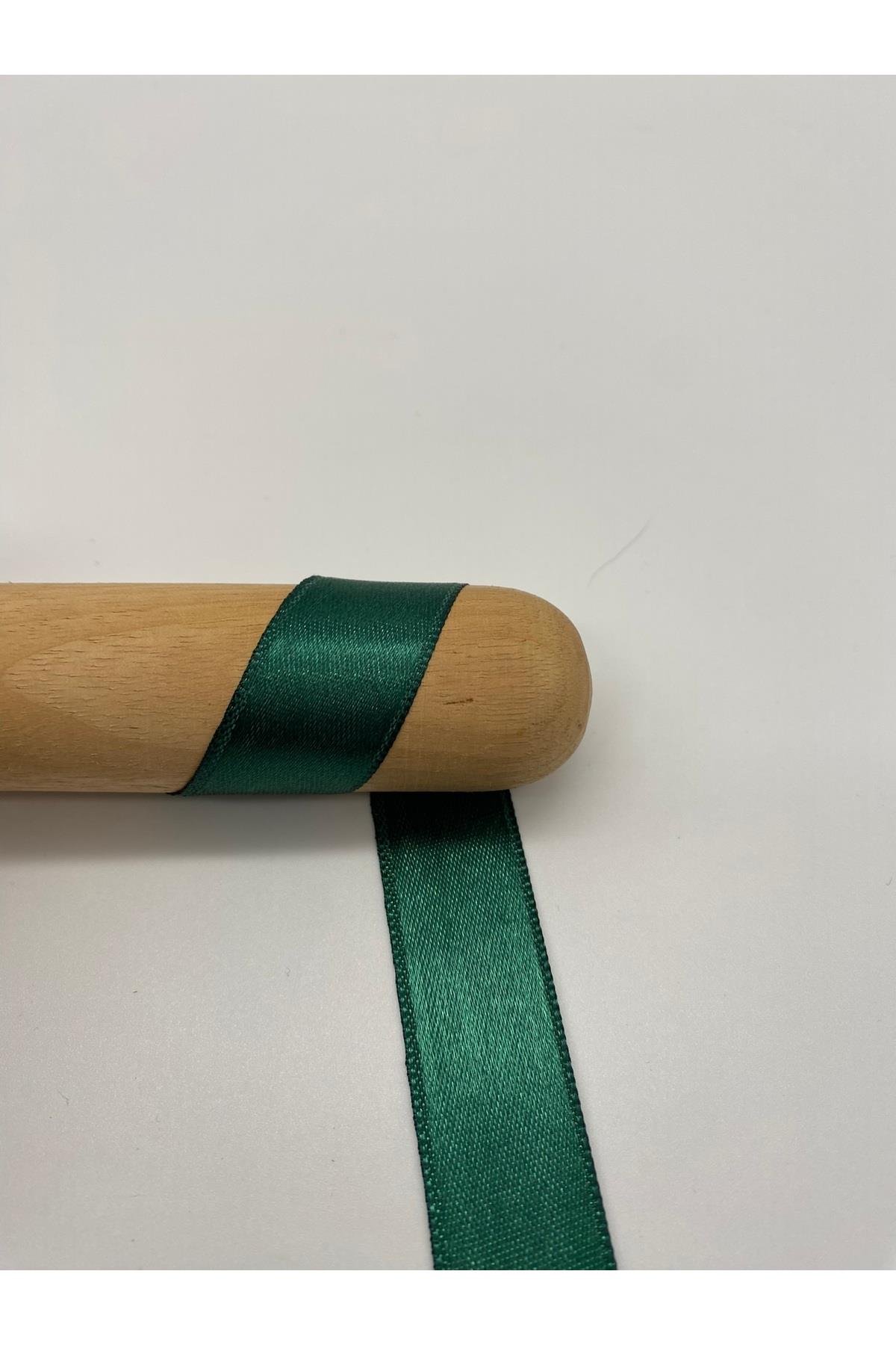 Koyu-Zümrüt Yeşil Saten Kurdele 2 cm 10 Metre / Bohça-Süsleme-Dekor-Çiçek Kurdela No: 31