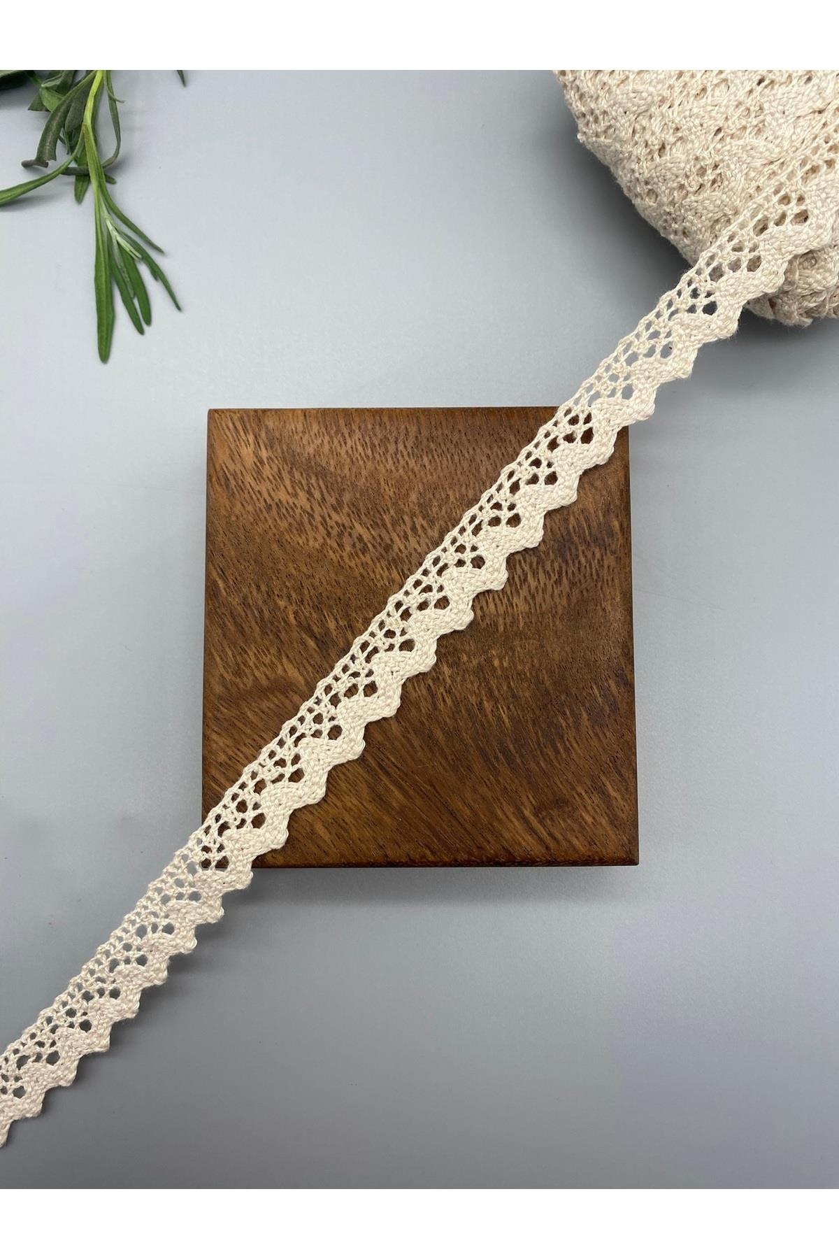 Krem, Ham Renk Pamuk Dantel-Kopanaki Şerit 5 Metre, 1.7 cm Genişlik No:1023