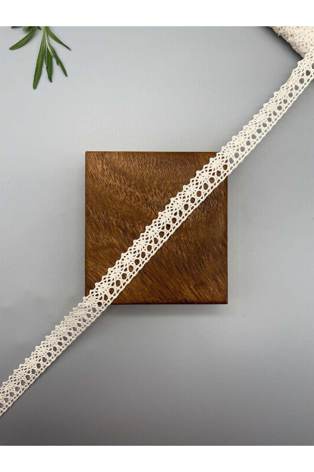Krem, Ham Renk Pamuk Dantel-Kopanaki Şerit 5 Metre, 1.6 cm Genişlik No:1013