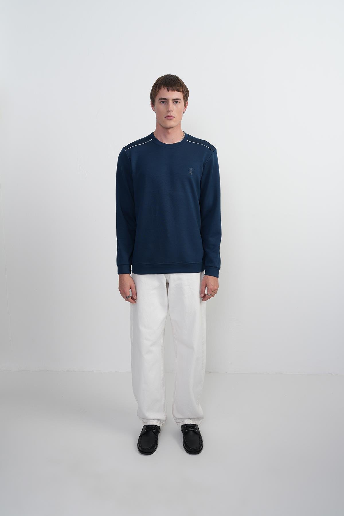 Erkek Omuz Çizgili Bisiklet Yaka Lacivert Sweatshirt
