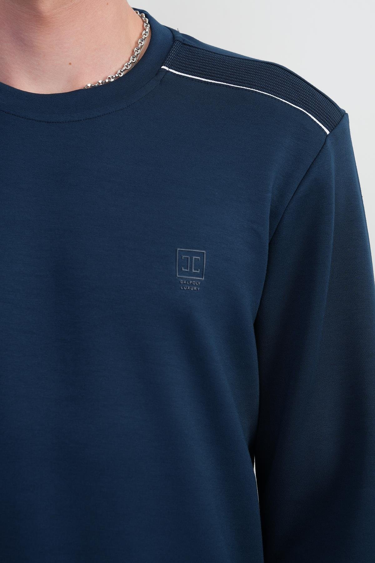 Erkek Omuz Çizgili Bisiklet Yaka Lacivert Sweatshirt