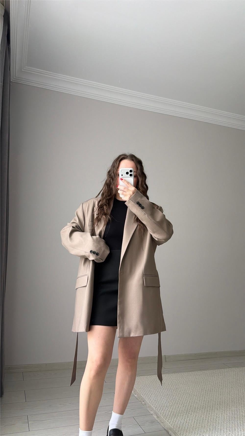 Kuşaklı Bej Blazer Ceket