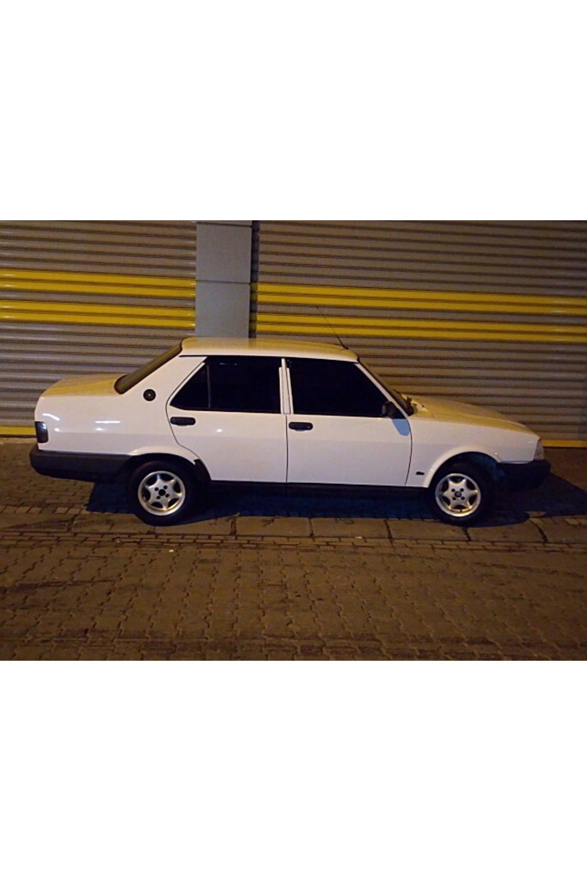 Tofaş Doğan S Slx Şahin S Stop Lambası Duylu Akrilik Cam uyumlu   85011748 85011749 Sağ R