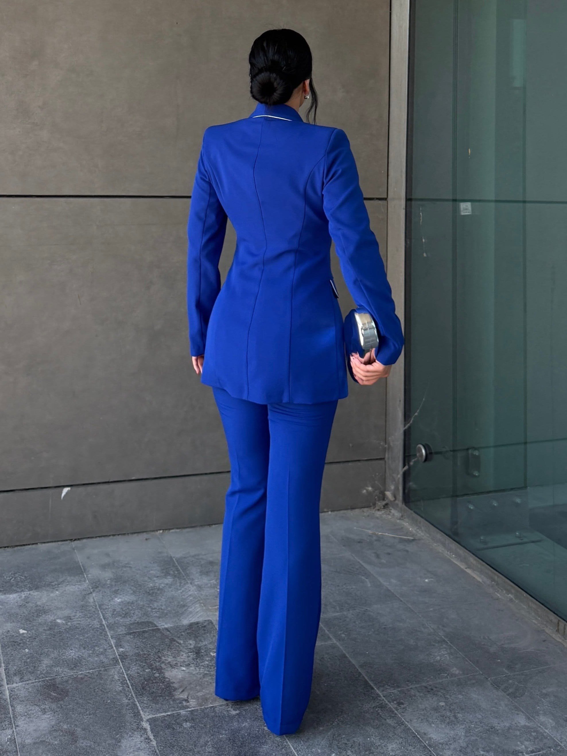 Betina Biyeli Klasik Takım Saks Mavi