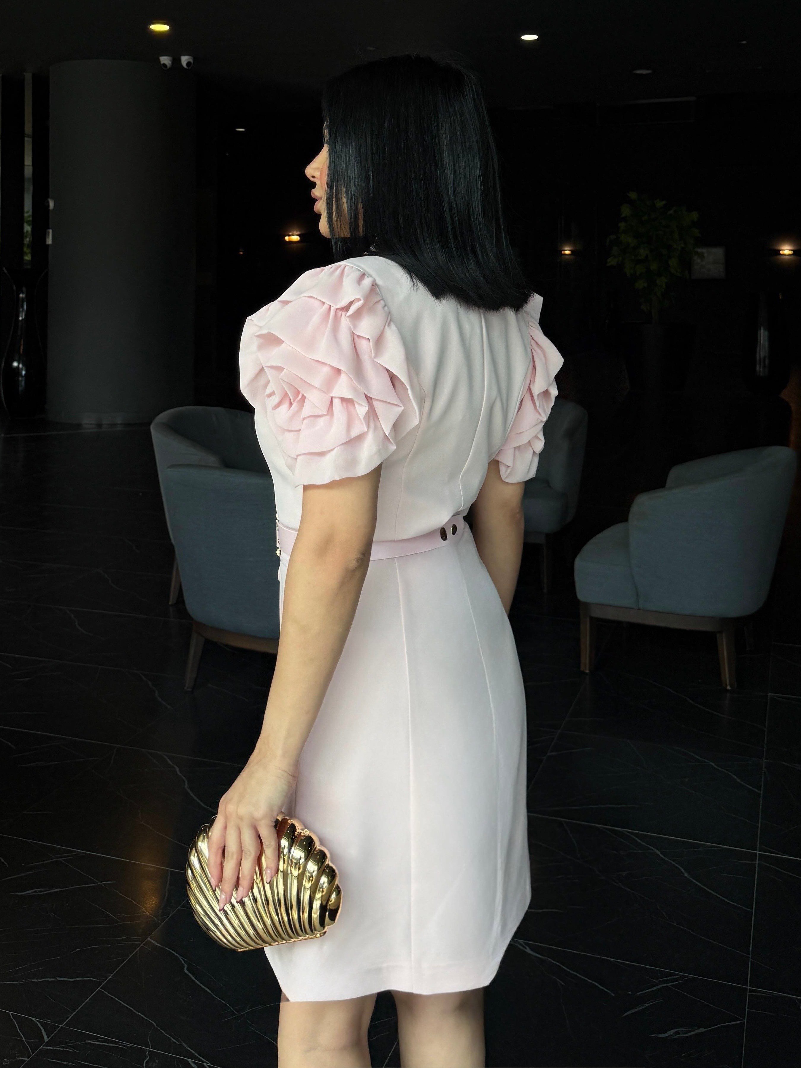 Boni Gold Kemer Detaylı Elbise Pembe