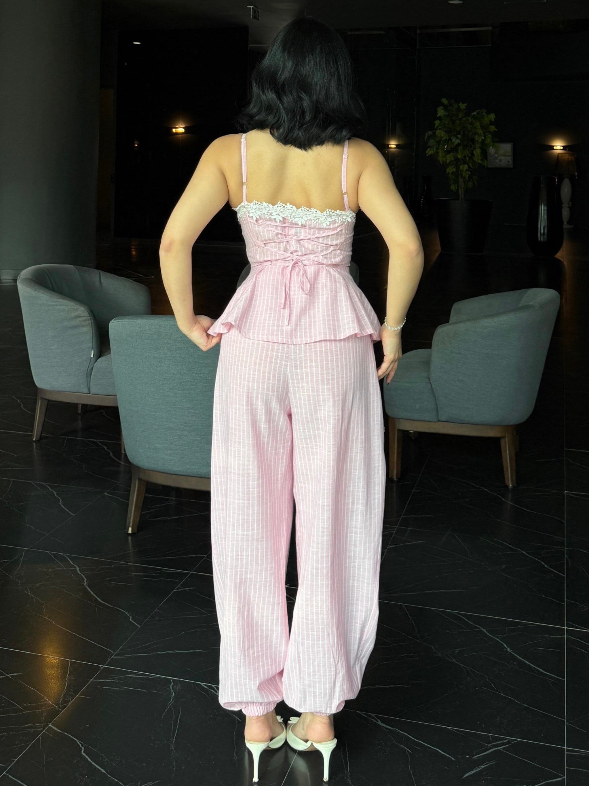 Outles Dantel İşleme Detaylı Takım Pembe