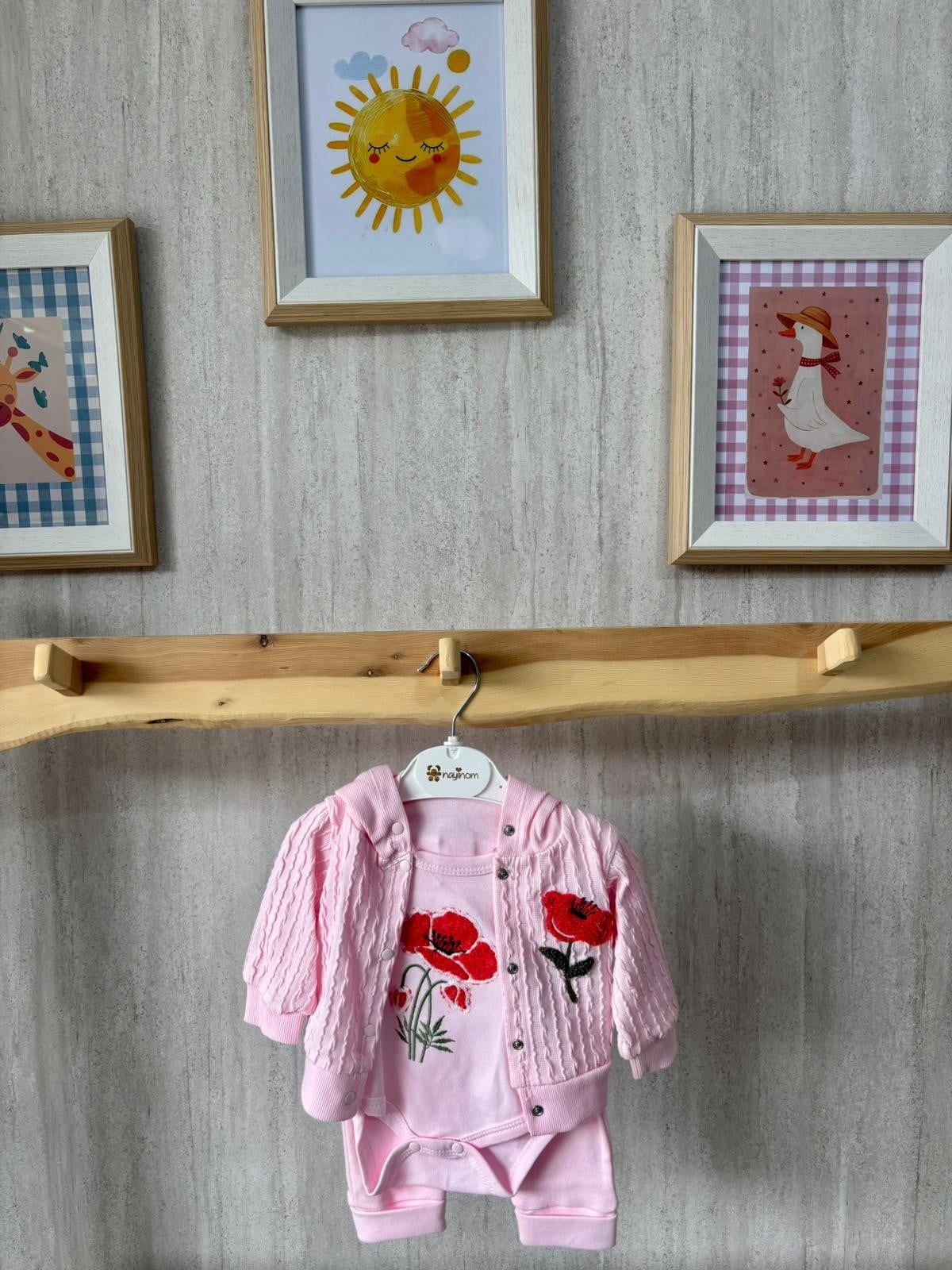 Çiçek Nakışlı Ceketli Pembe Takım