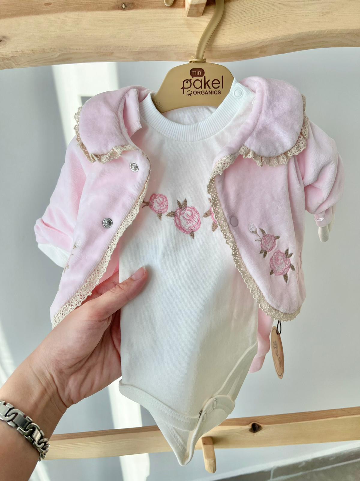 Kadife Çiçekli Ceketli Takım Pembe
