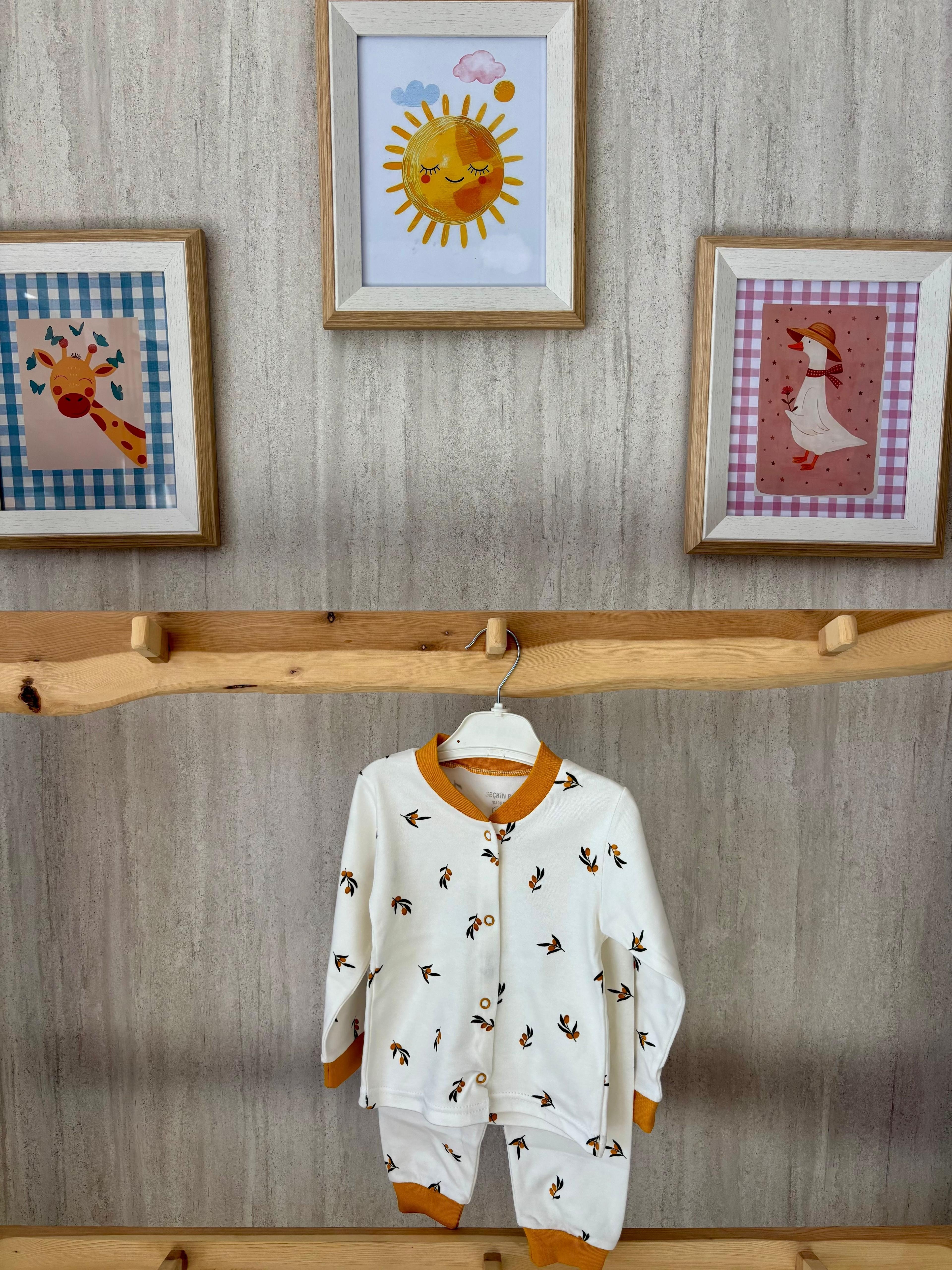 Yaprak Desenli Pijama Takımı