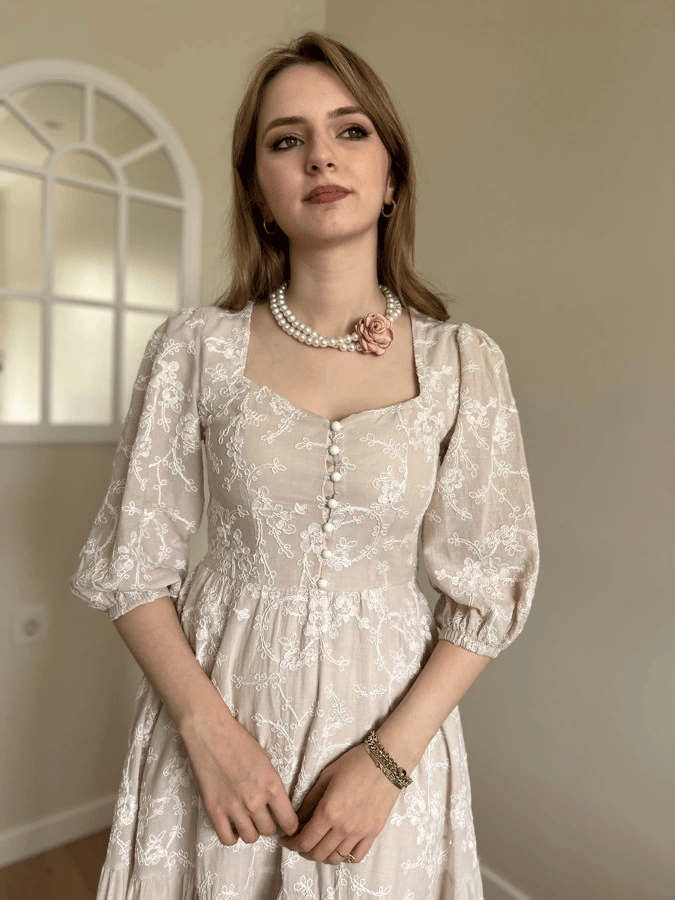 Bej Nakış İşlemeli Brode Elbise