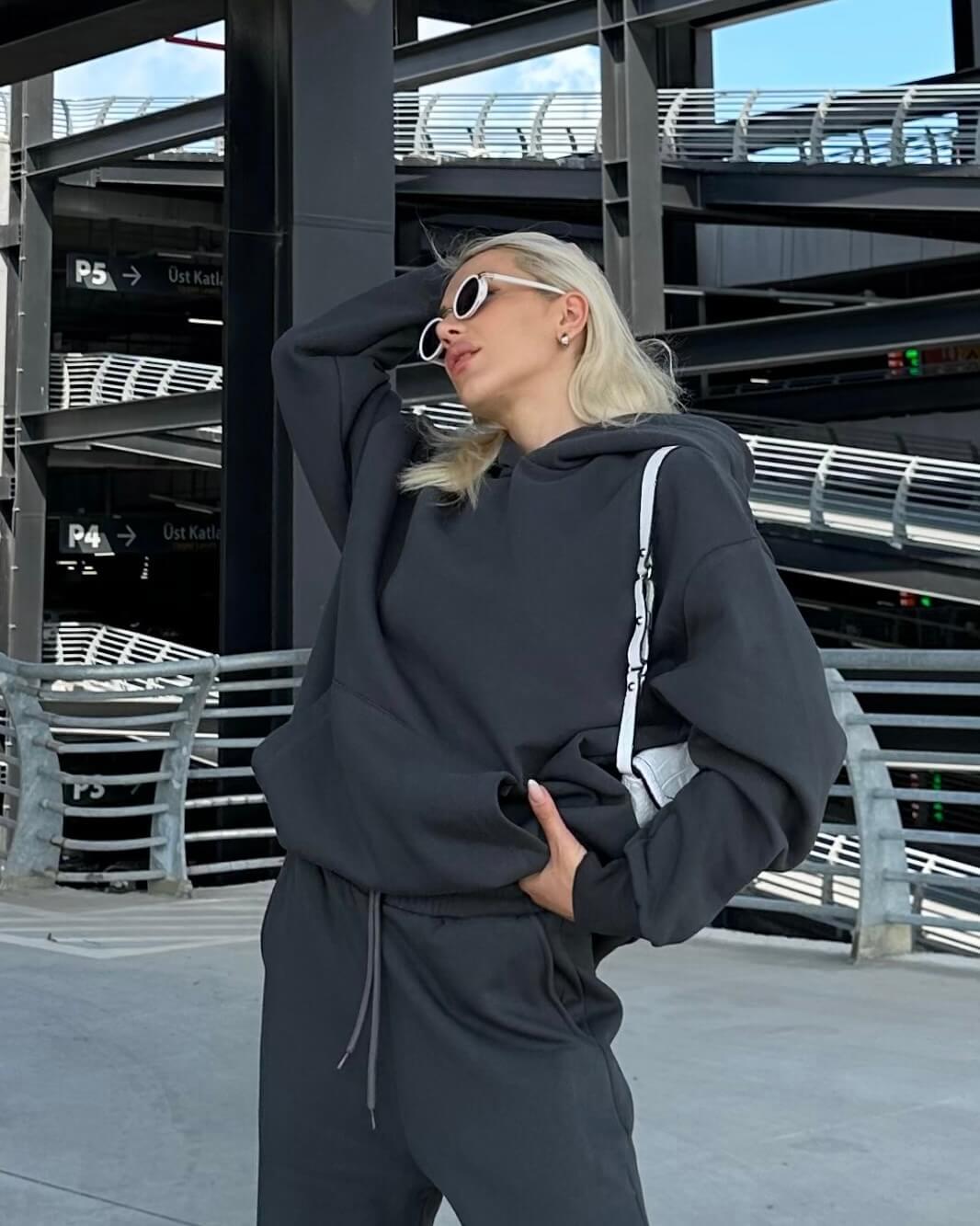 ANTRASİT KAPÜŞONLU BASIC SWEATSHIRT