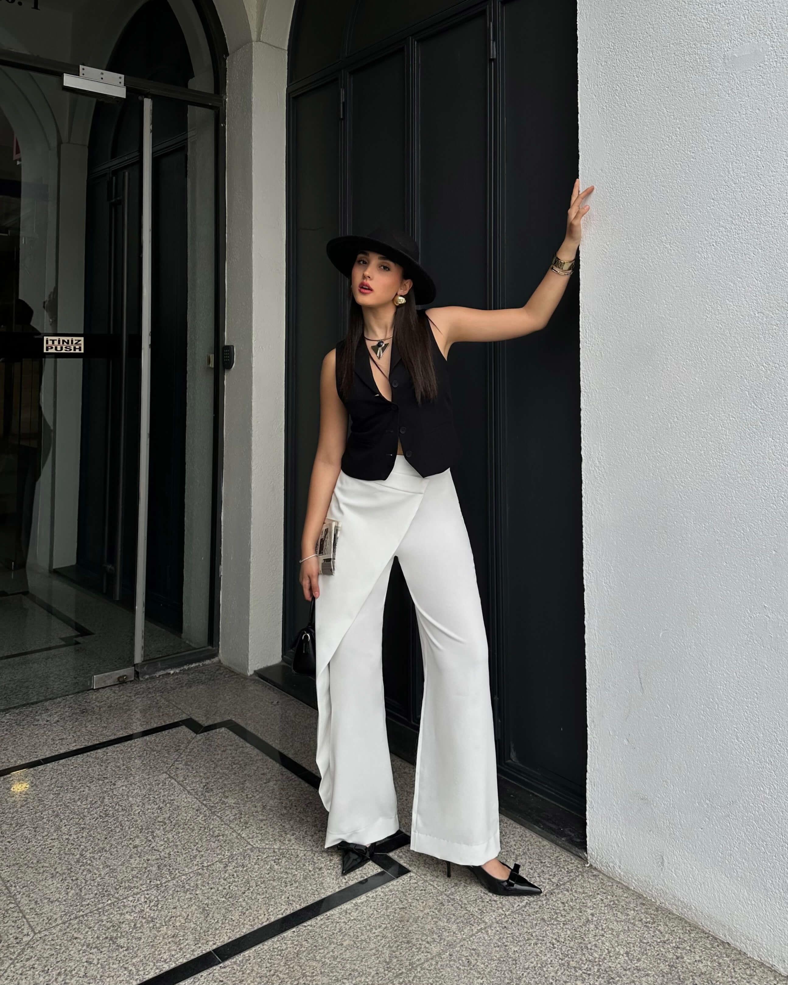 ASTOR WHITE POREO STİL KUMAŞ PANTOLON