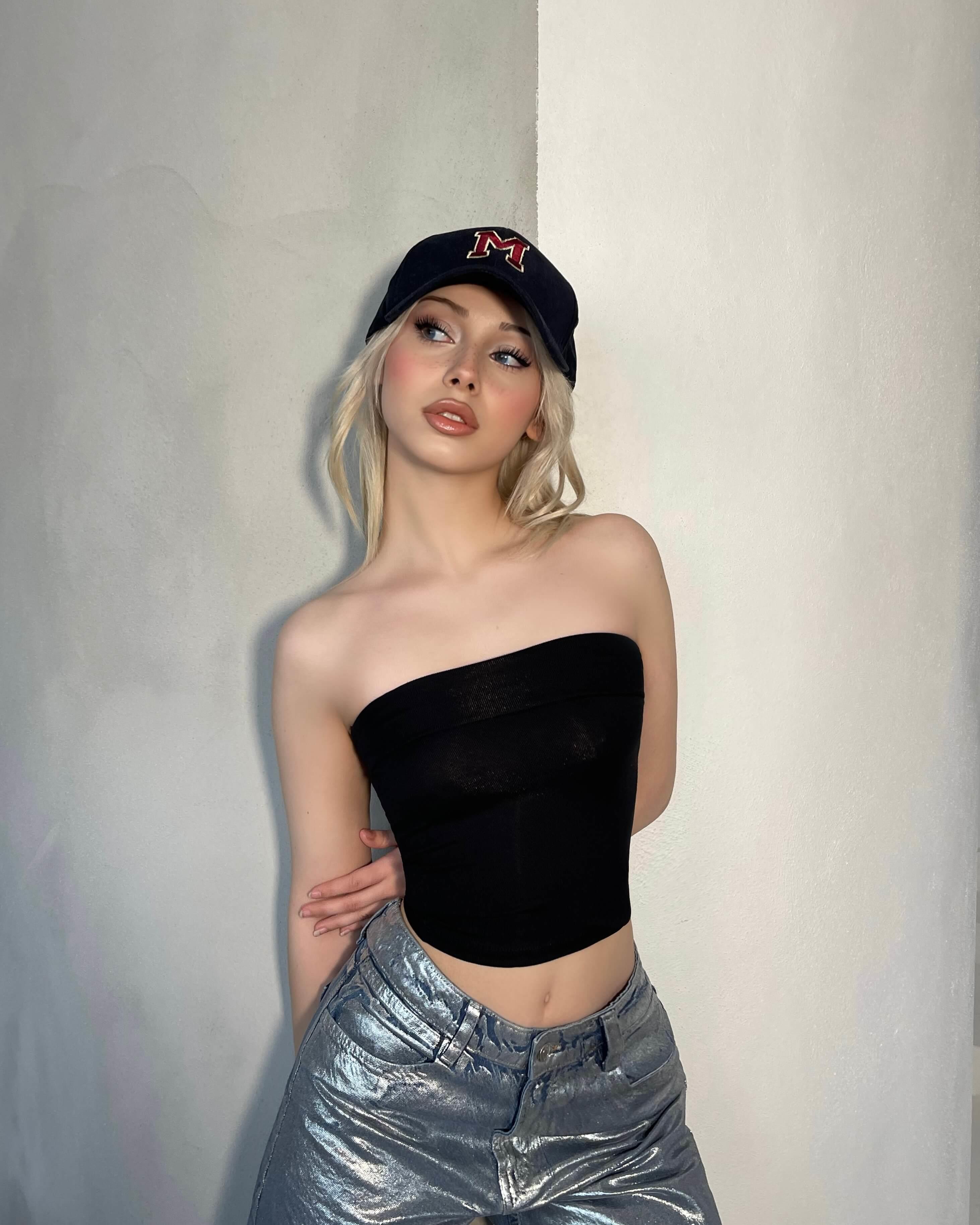 CARNADA BLACK KATLAMA DETAY STRAPLEZ CROP