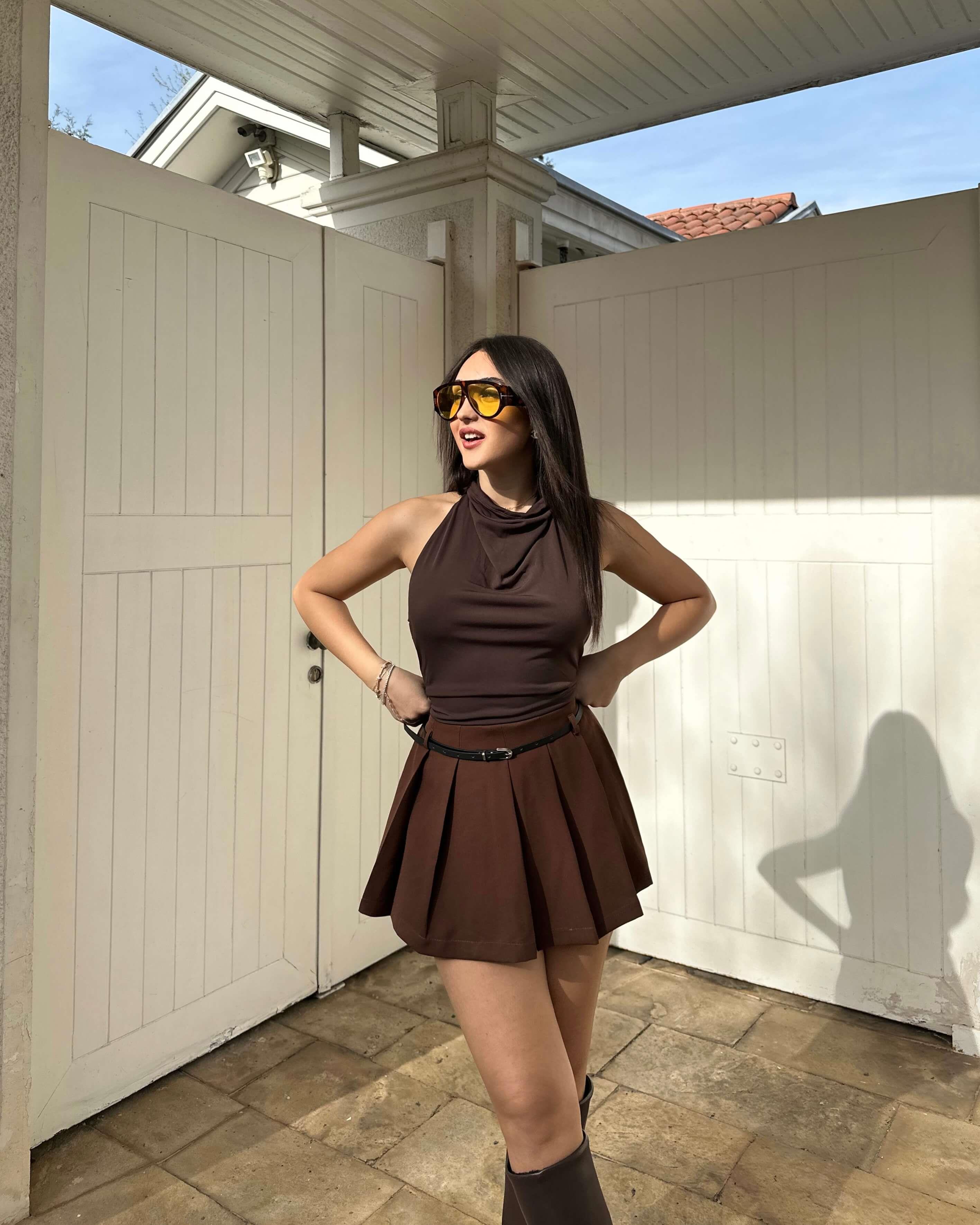 DIOSSA BROWN PİLE DETAY KEMERLİ ŞORT