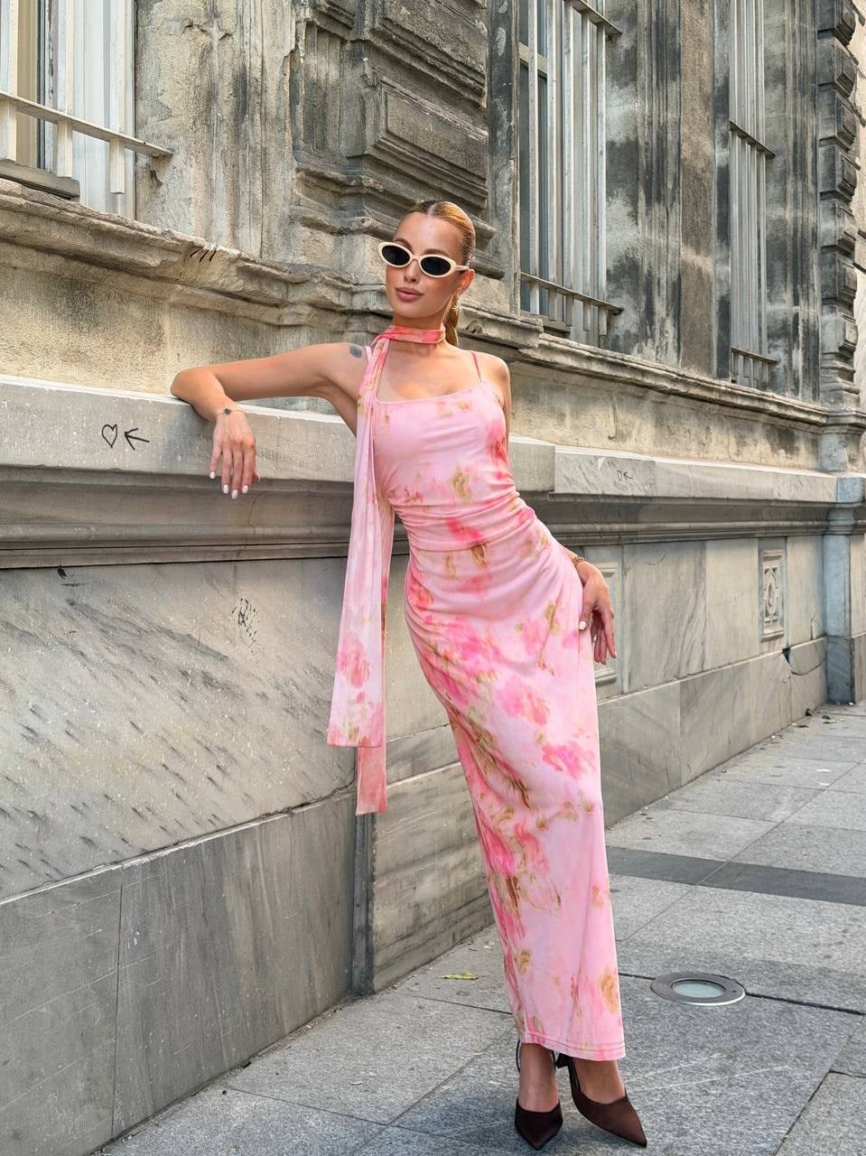 ELENİ FULARLI MİDİ ELBİSE PEMBE