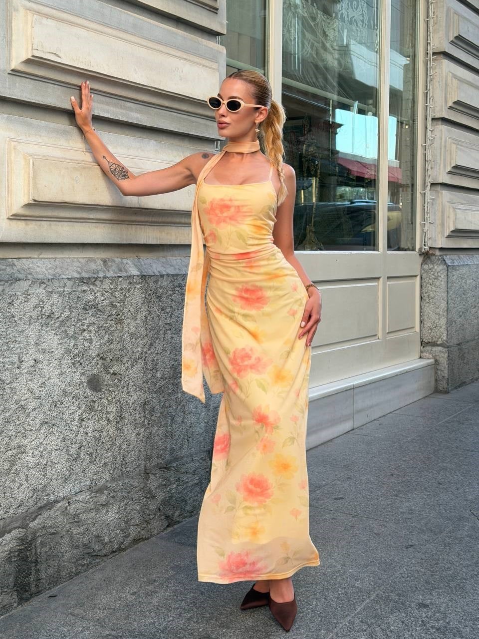 ELENİ FULARLI MİDİ ELBİSE SARI