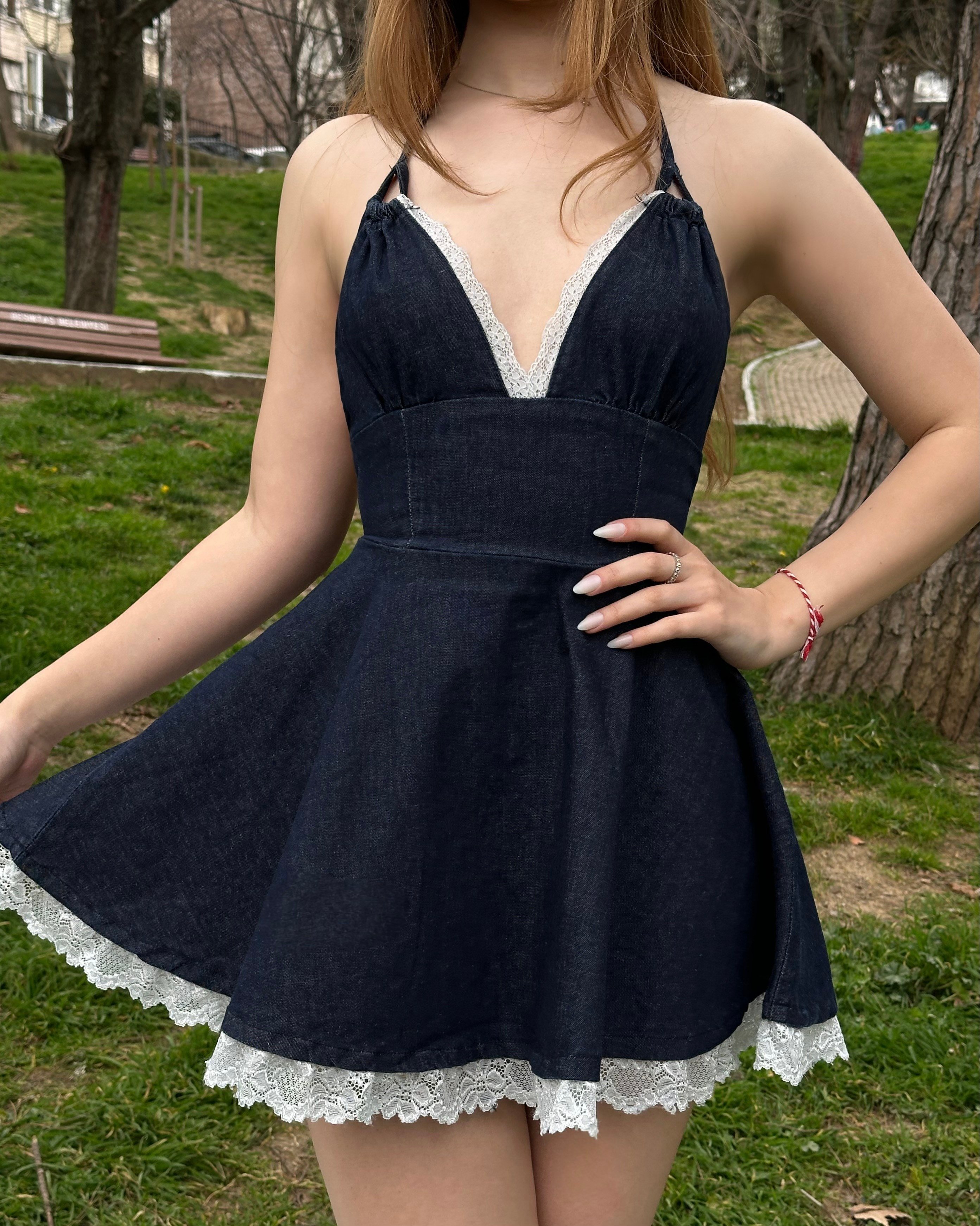 IVORY BOYUNDAN BAĞLAMALI DENIM ELBİSE
