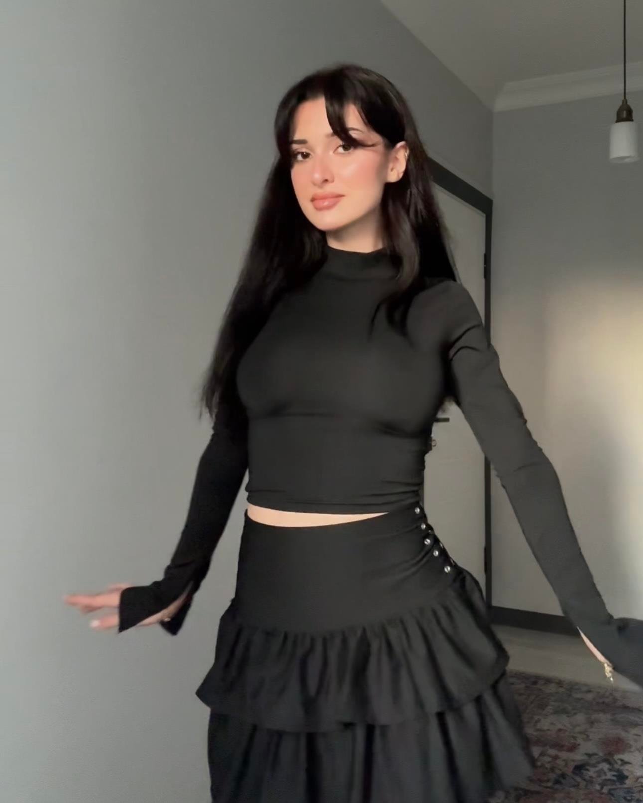 KRİSTA BLACK BÜZGÜ DETAY BLUZ