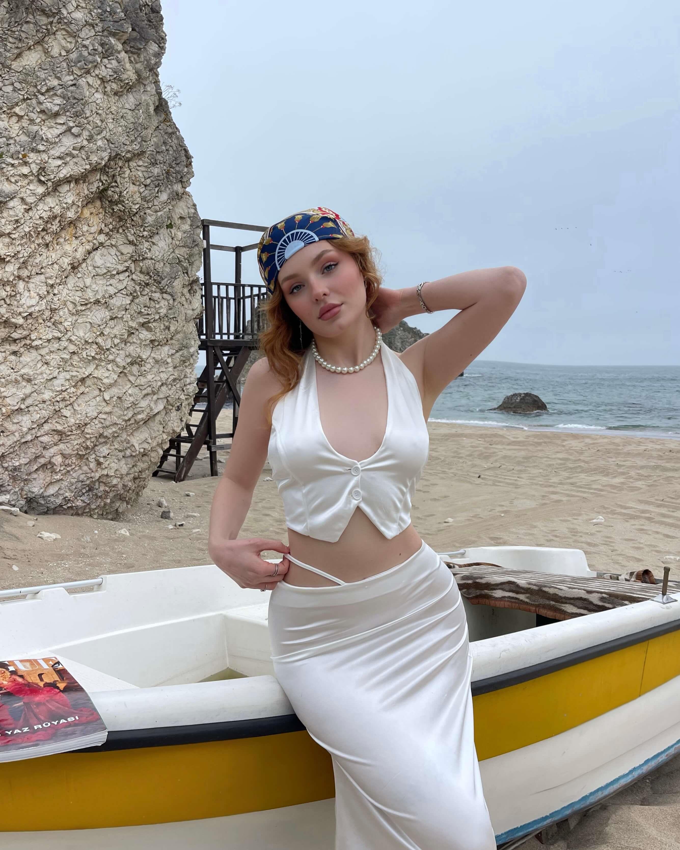 LUNA WHITE SATEN YELEK ETEK TAKIM
