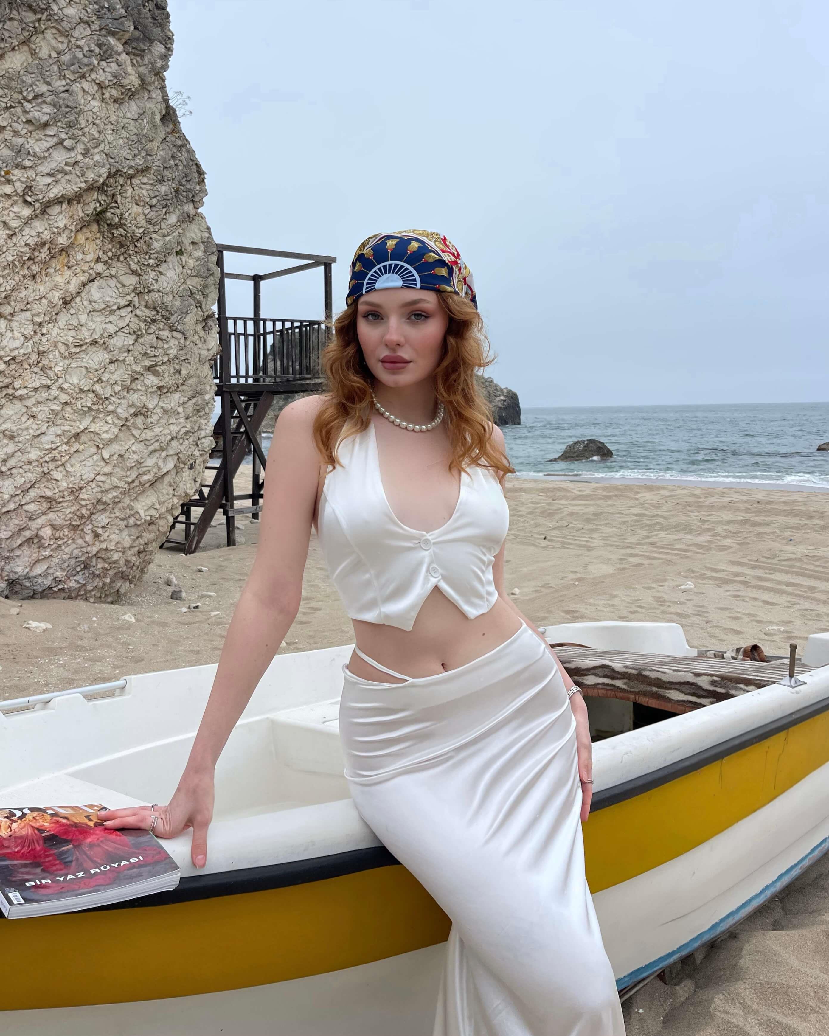 LUNA WHITE SATEN YELEK ETEK TAKIM