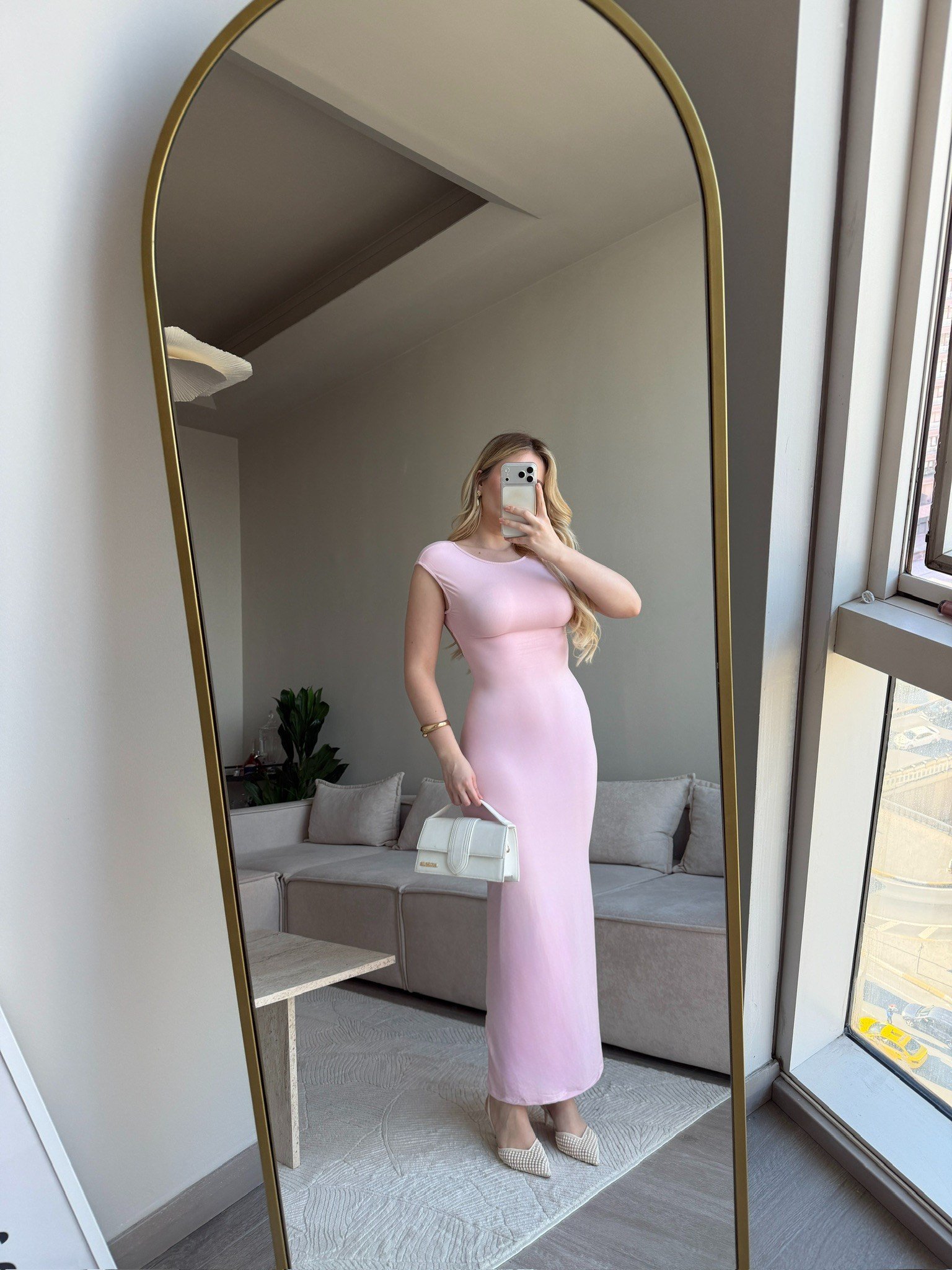 NIKOLINA PEMBE KISA KOLLU SIRTI AÇIK ELBİSE