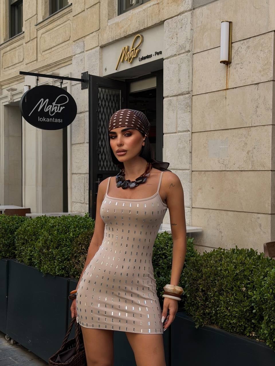 TELİA İNCE ASKILI TAŞLI ELBİSE KREM