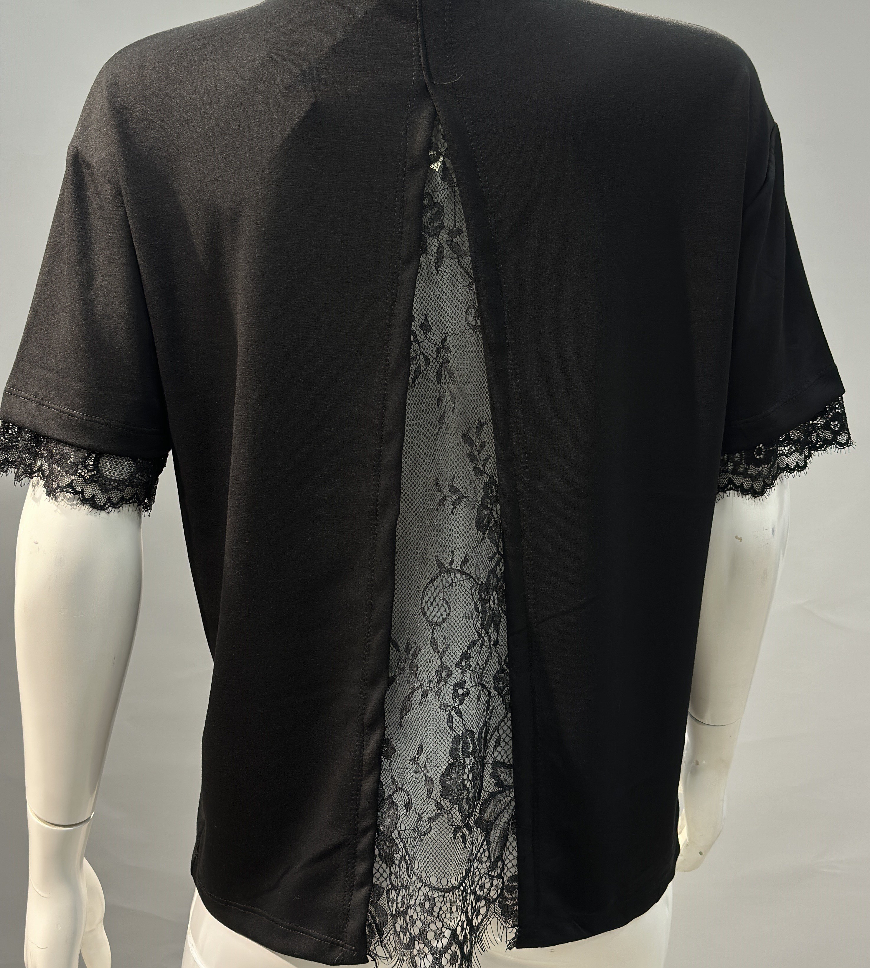 OLIVE-1555 TERS V DANTEL TSHIRT SİYAH