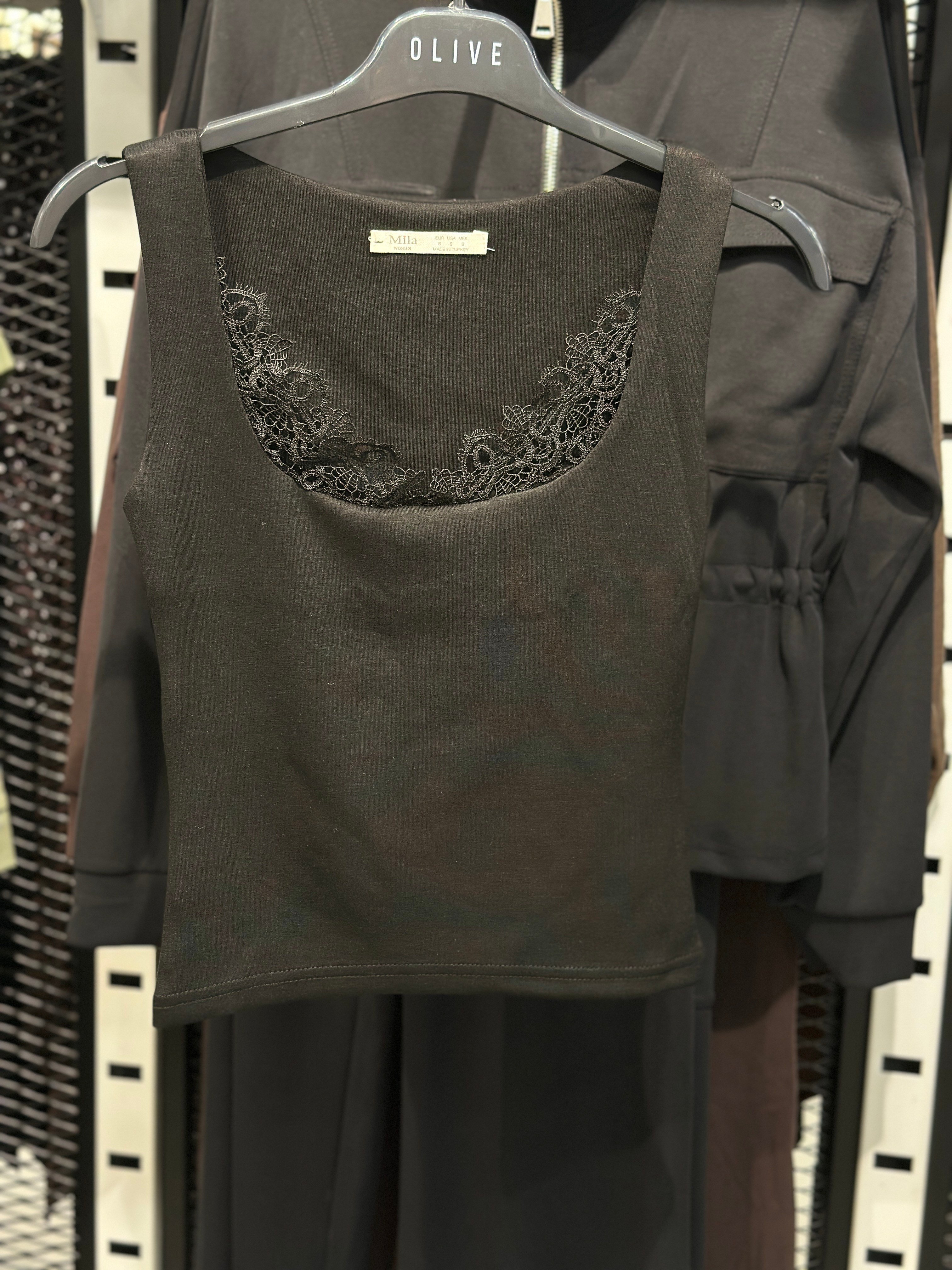 OLIVE-1574 DANTEL KARE YAKA BODY SİYAH