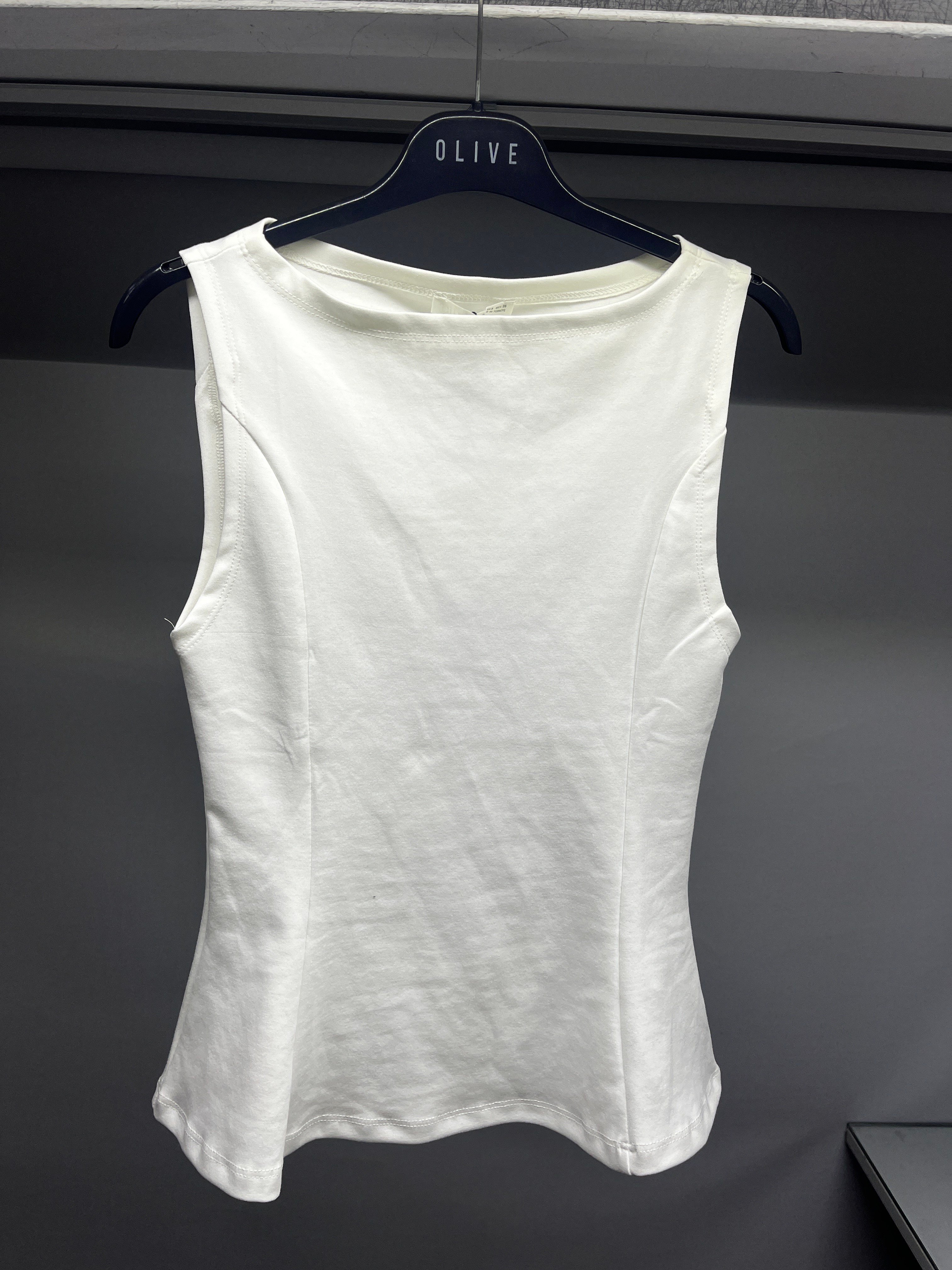 OLIVE-21001 PEPLUM TOP EKRU