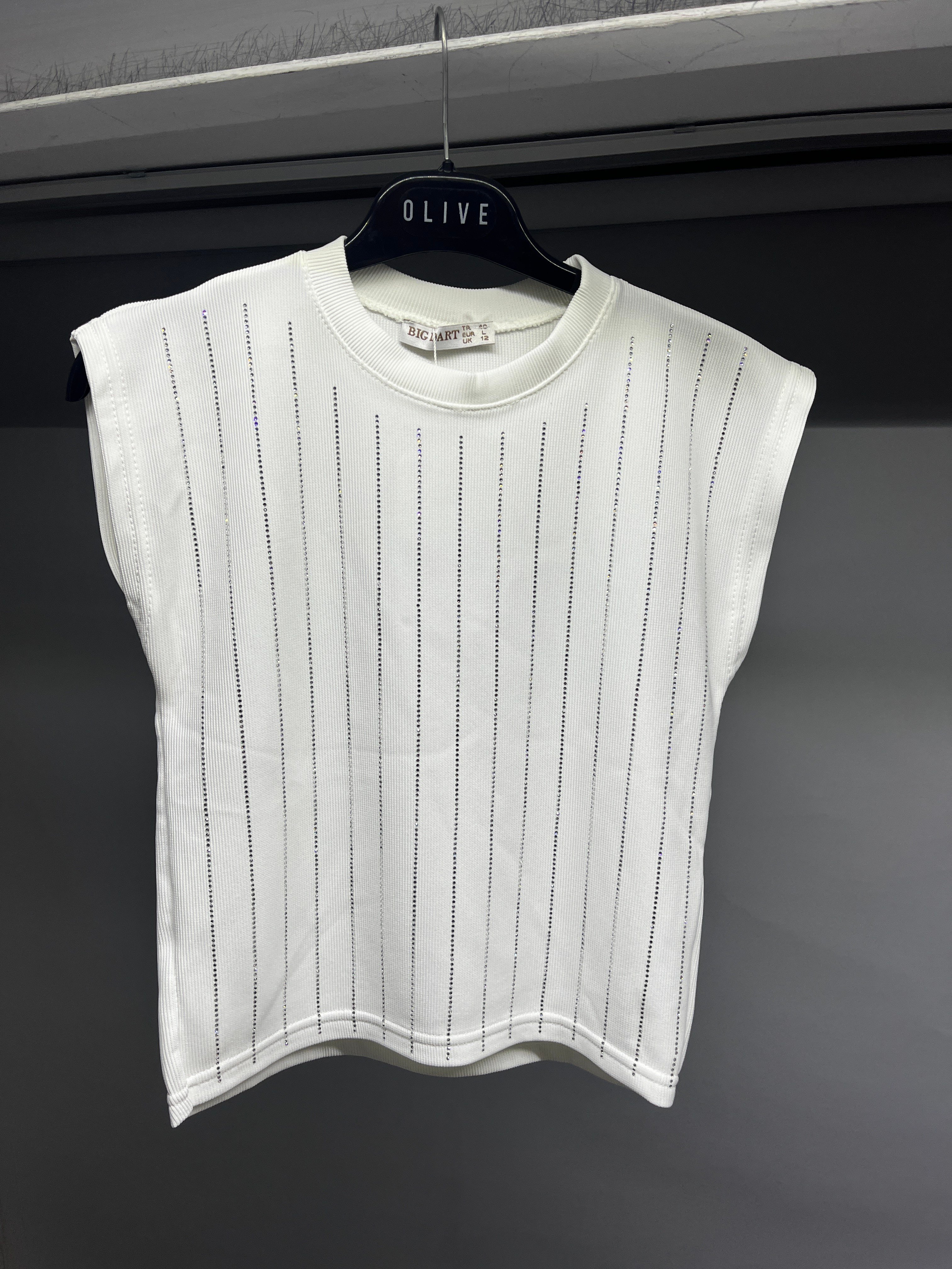 OLIVE-931 TAŞLI BLUZ BEYAZ