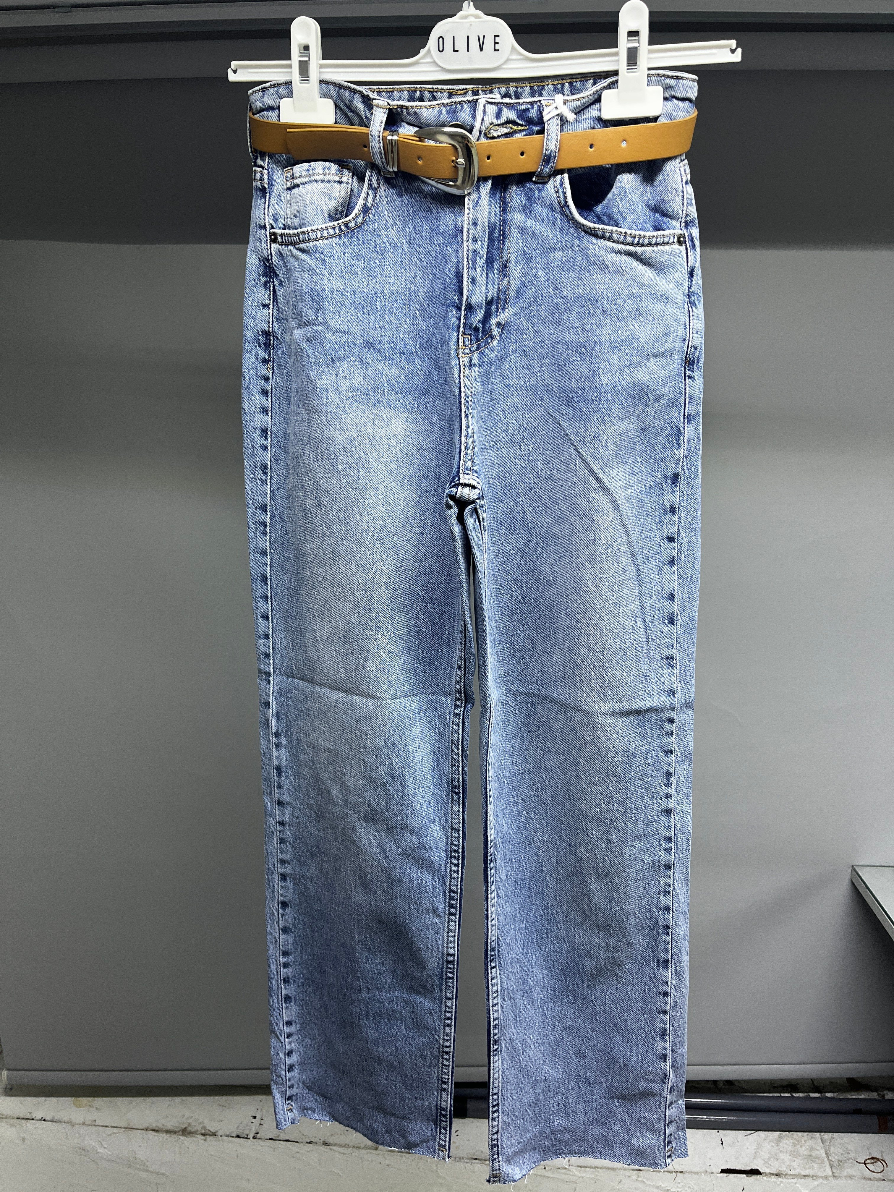 YMR-26435 KEMERLİ KESİK JEAN AÇIK MAVİ