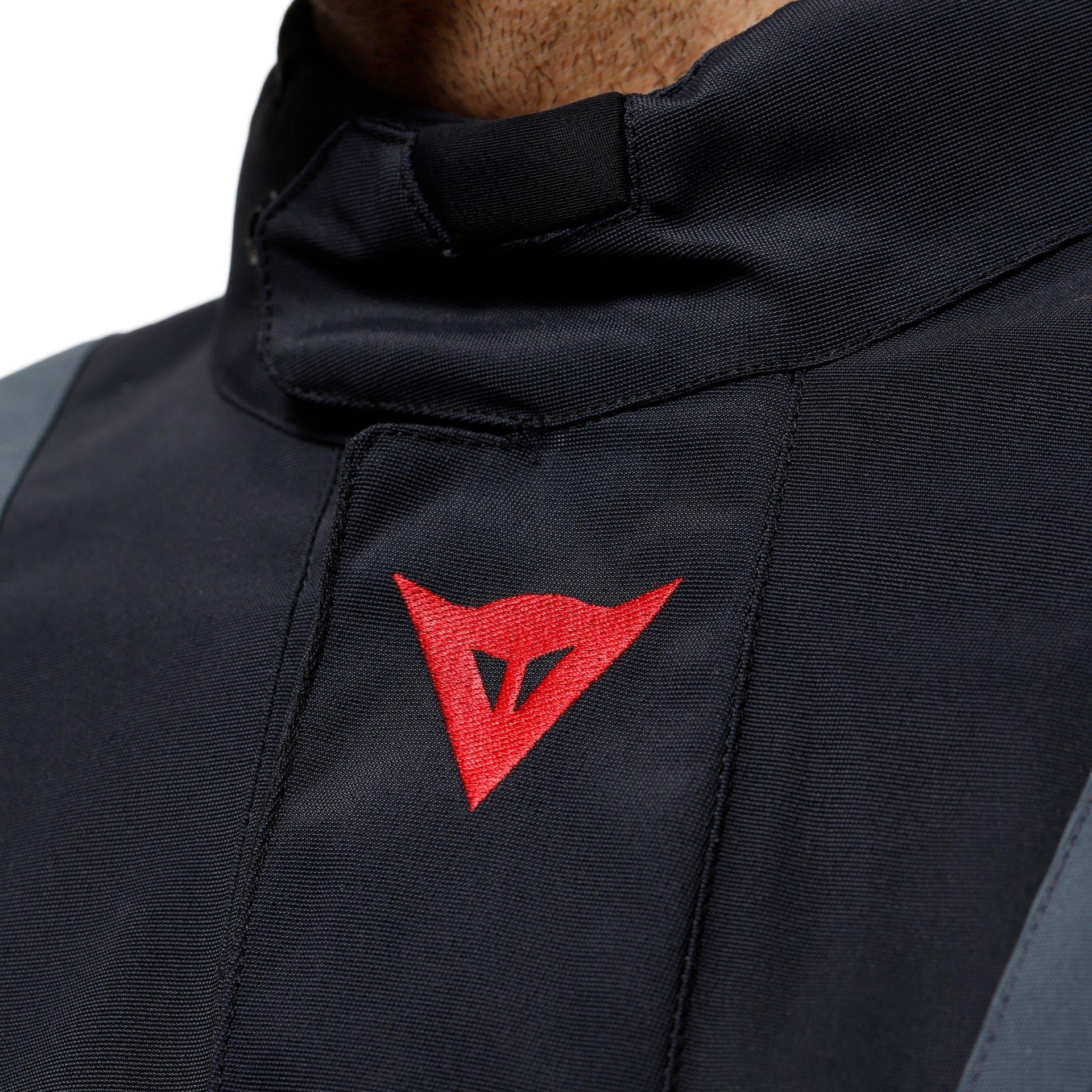 Dainese Carve Master 4 Gore-Tex Mont Ebony Black | TouringDainese Carve Master 4 Ebony Black Gore-tex Mont