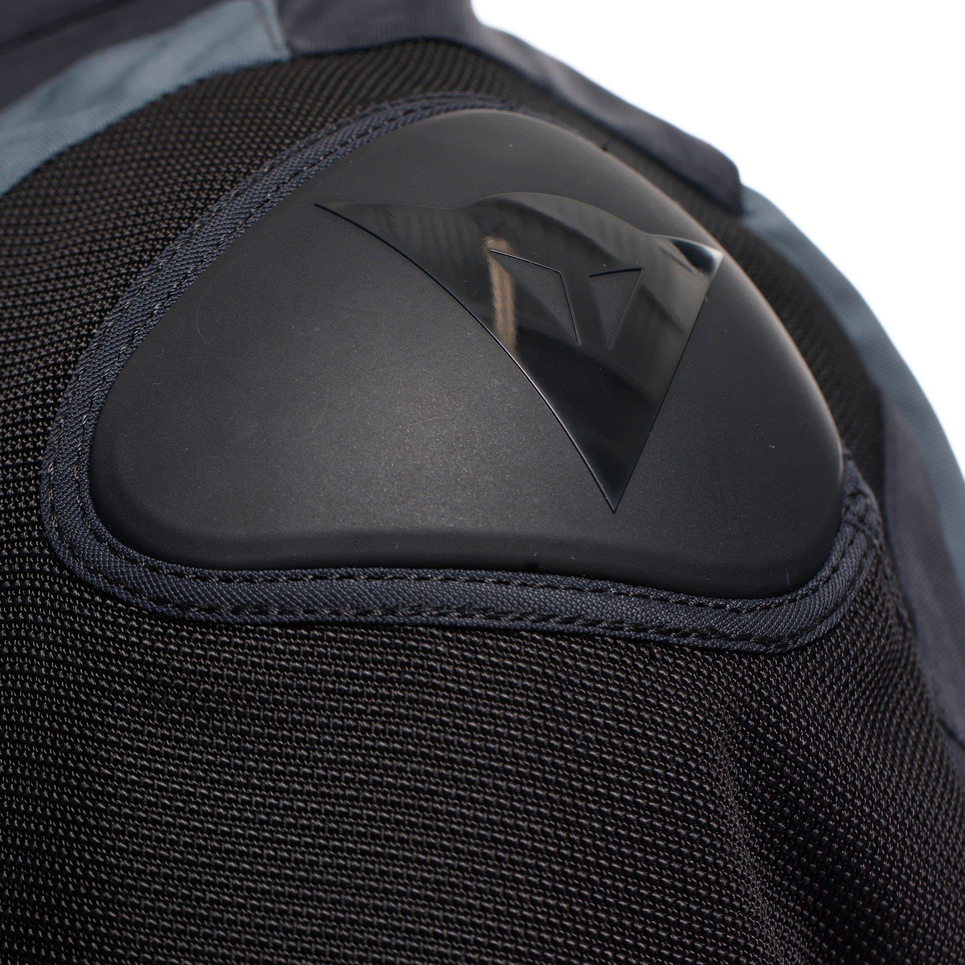 Dainese Carve Master 4 Gore-Tex Mont Ebony Black | TouringDainese Carve Master 4 Ebony Black Gore-tex Mont